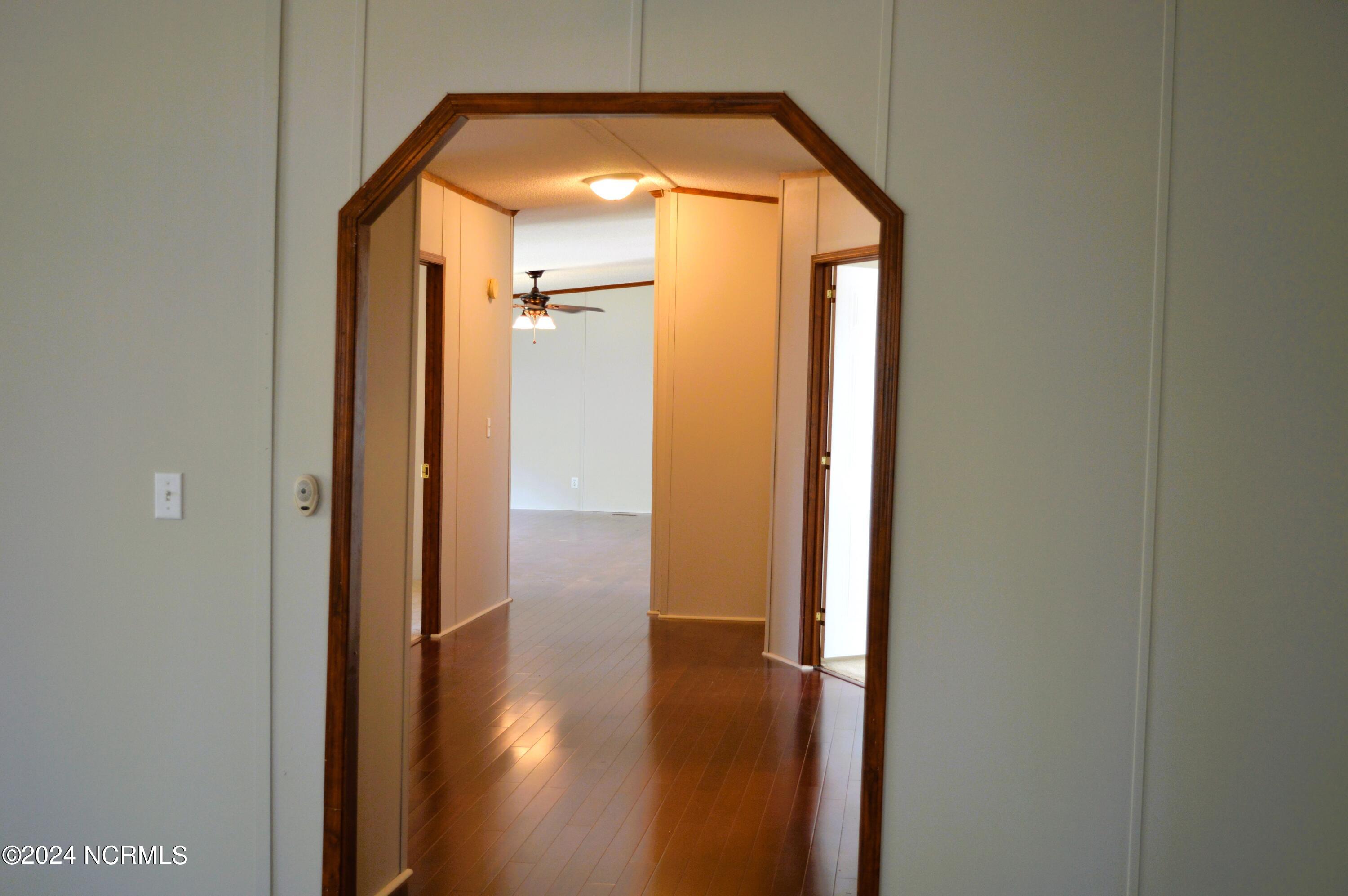 1886 Pelican Point Court SE