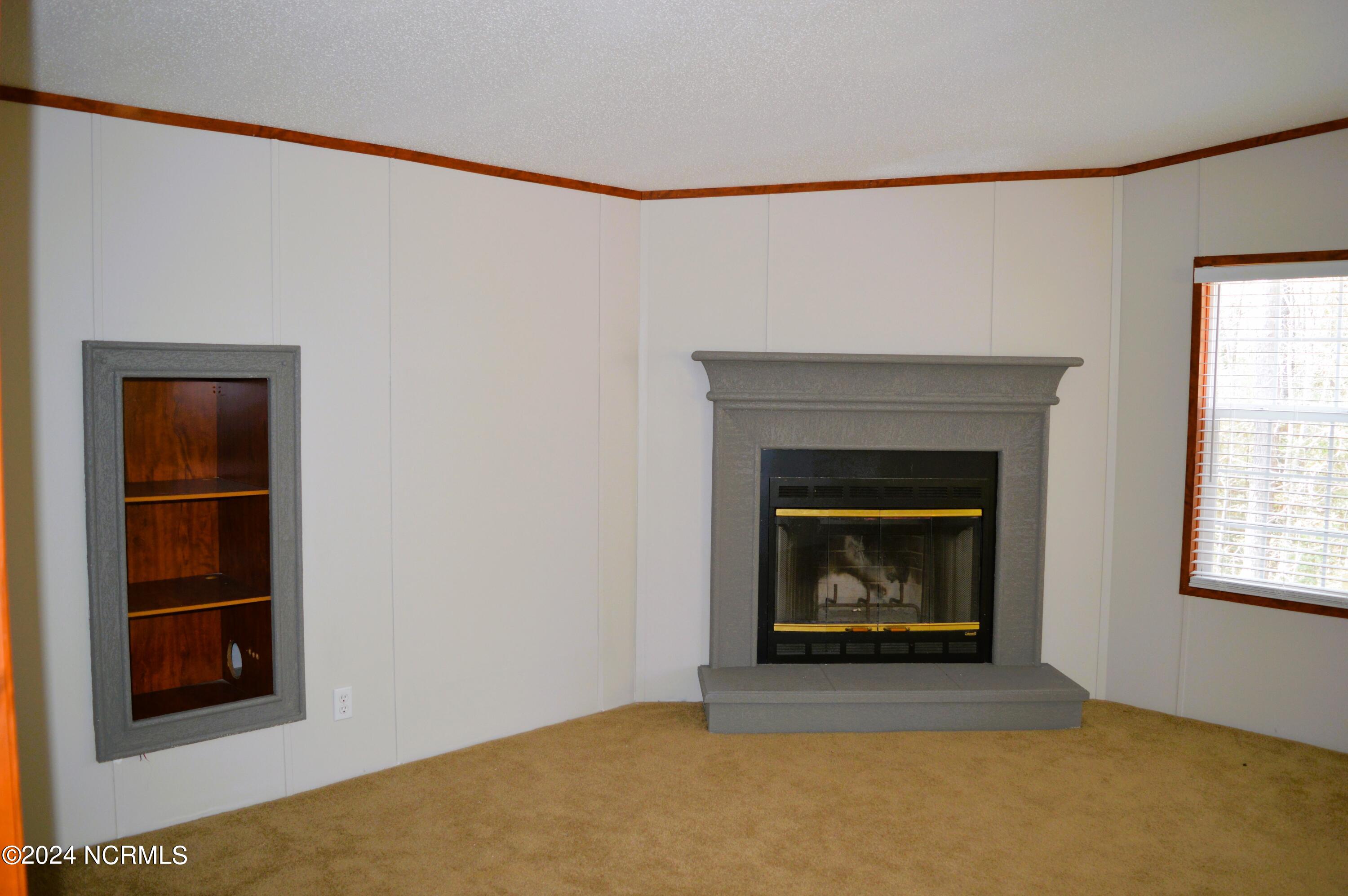 1886 Pelican Point Court SE