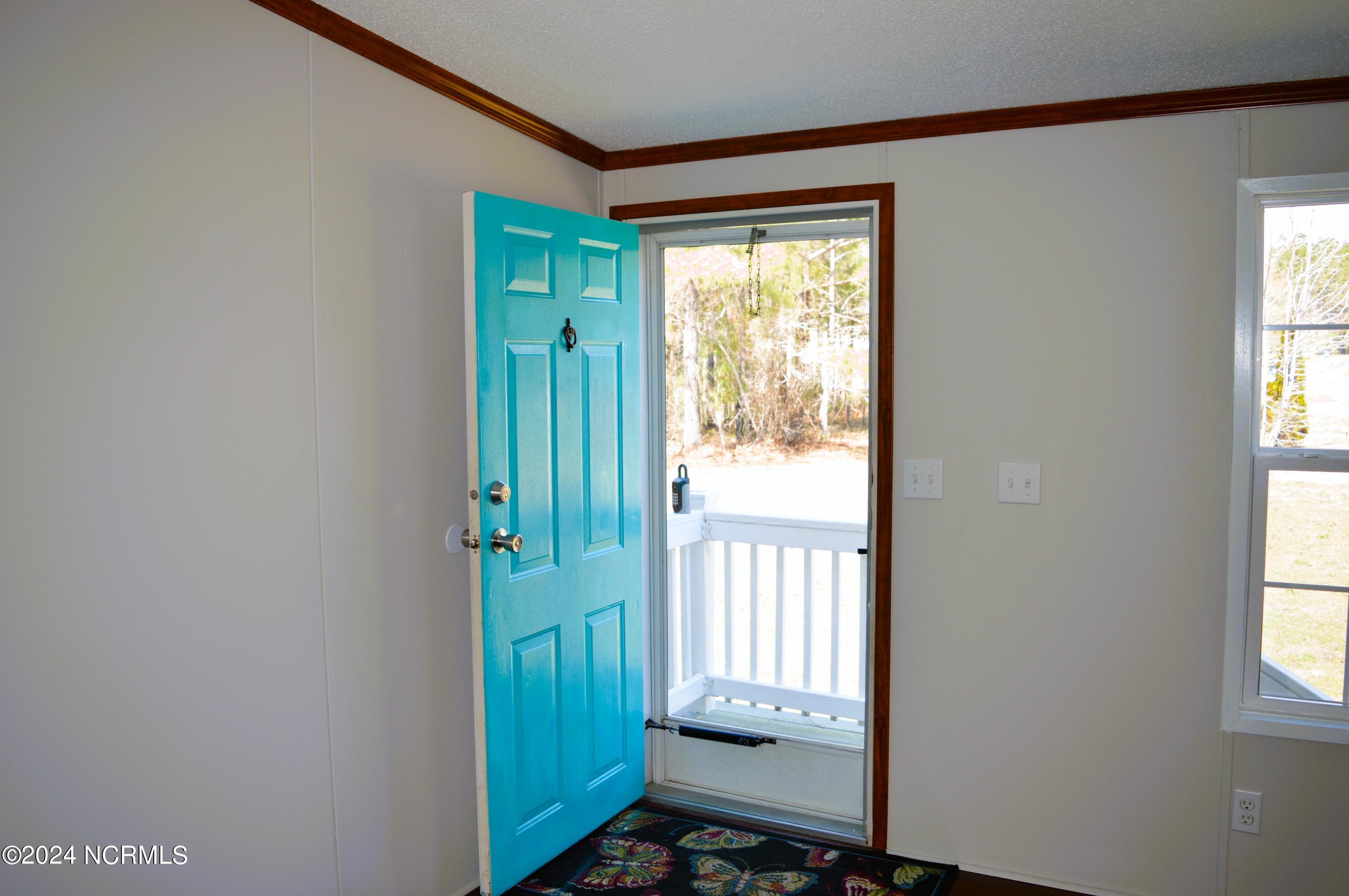 1886 Pelican Point Court SE