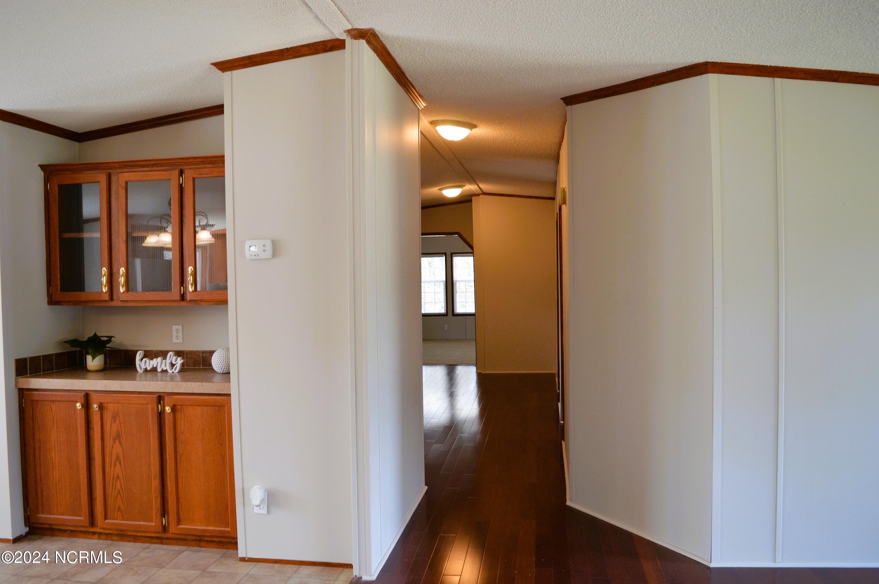 1886 Pelican Point Court SE