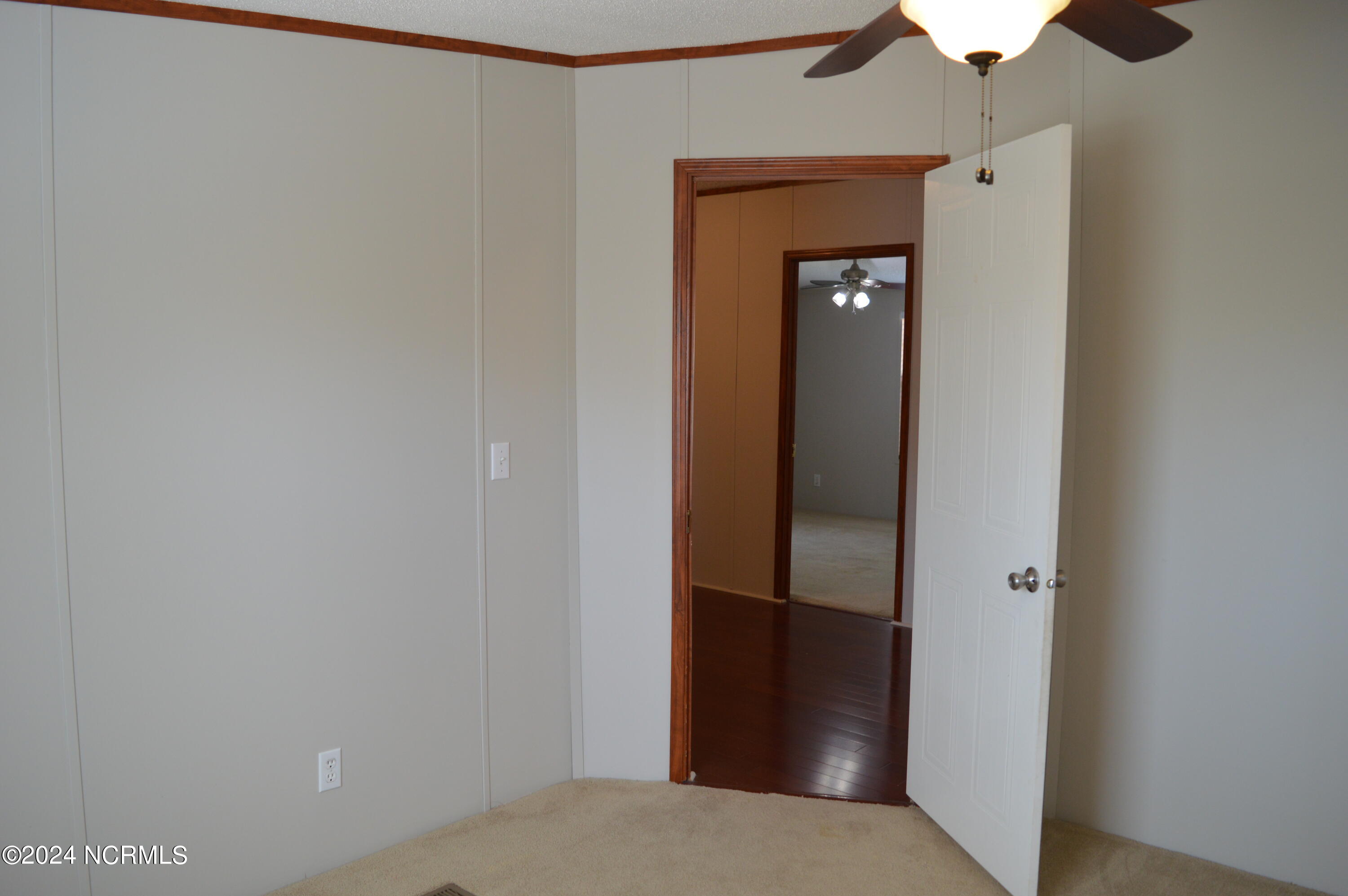 1886 Pelican Point Court SE