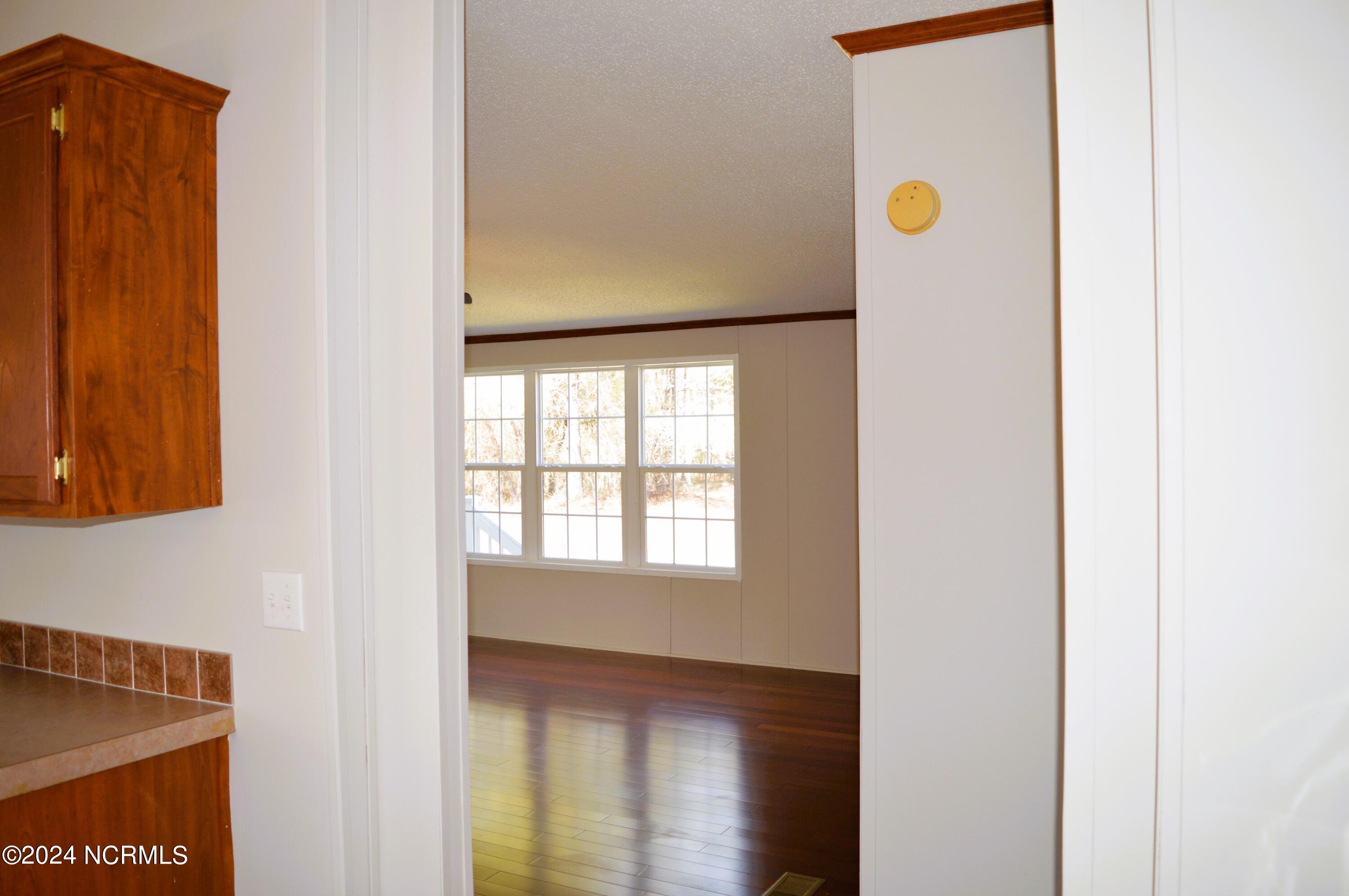 1886 Pelican Point Court SE