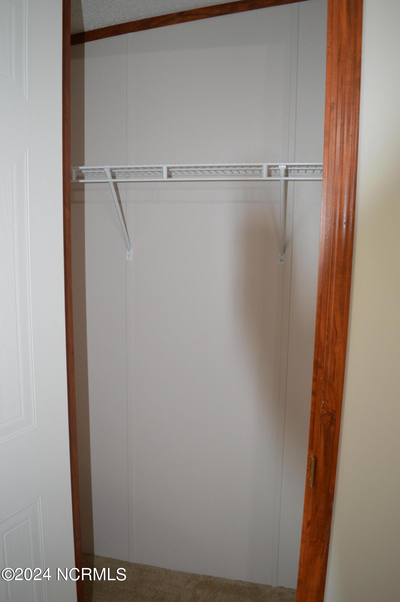 1886 Pelican Point Court SE