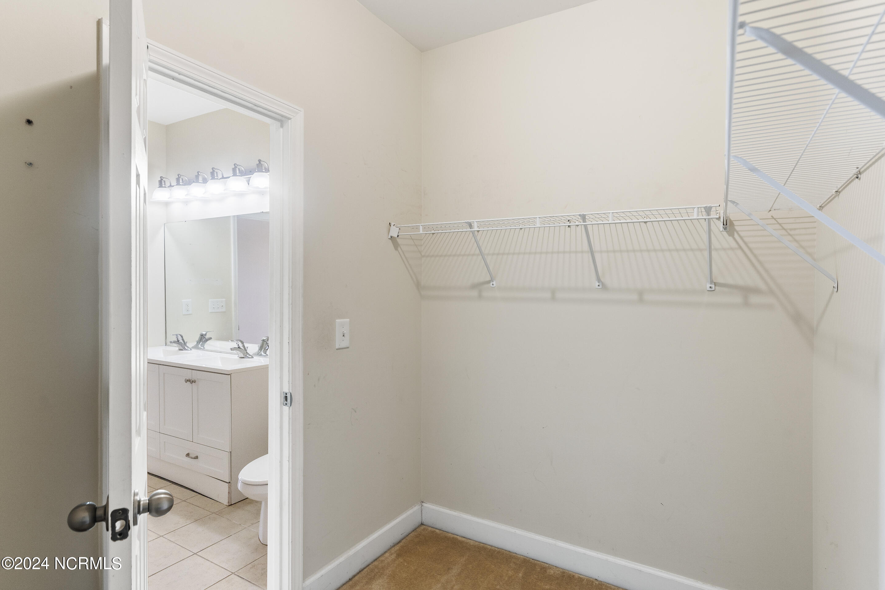 4004 Norseman Loop, Unit 5