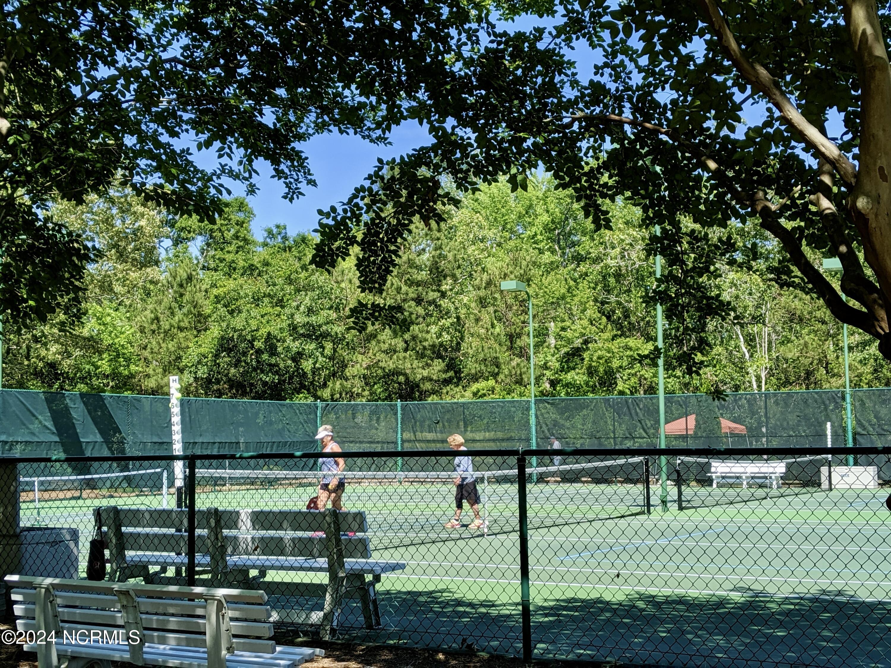 1359 Oak Glen Court SE