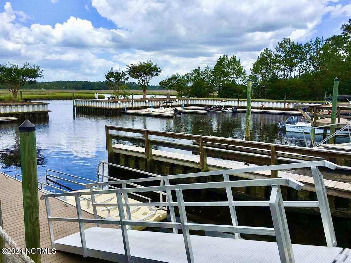 1359 Oak Glen Court SE