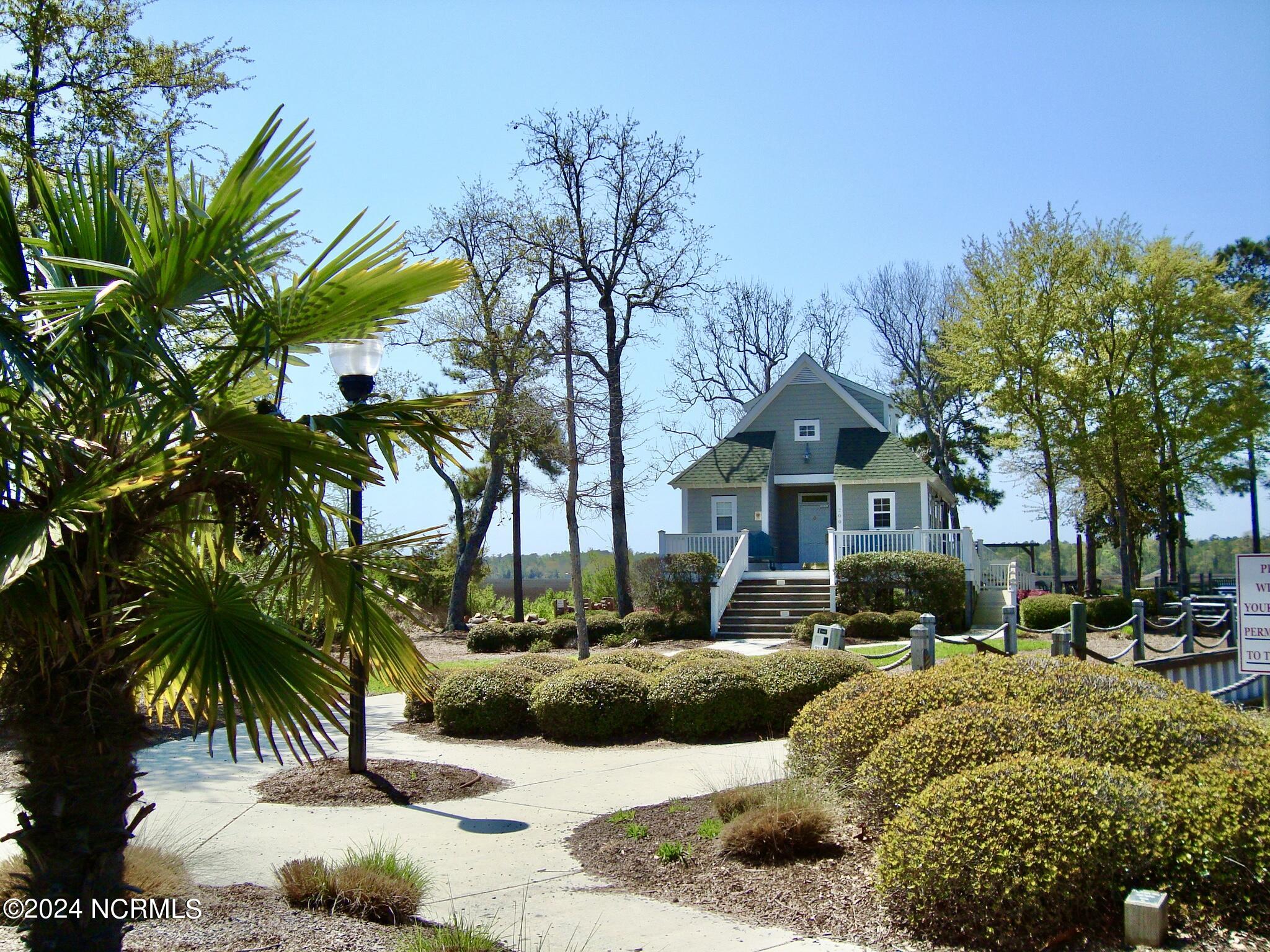 1359 Oak Glen Court SE