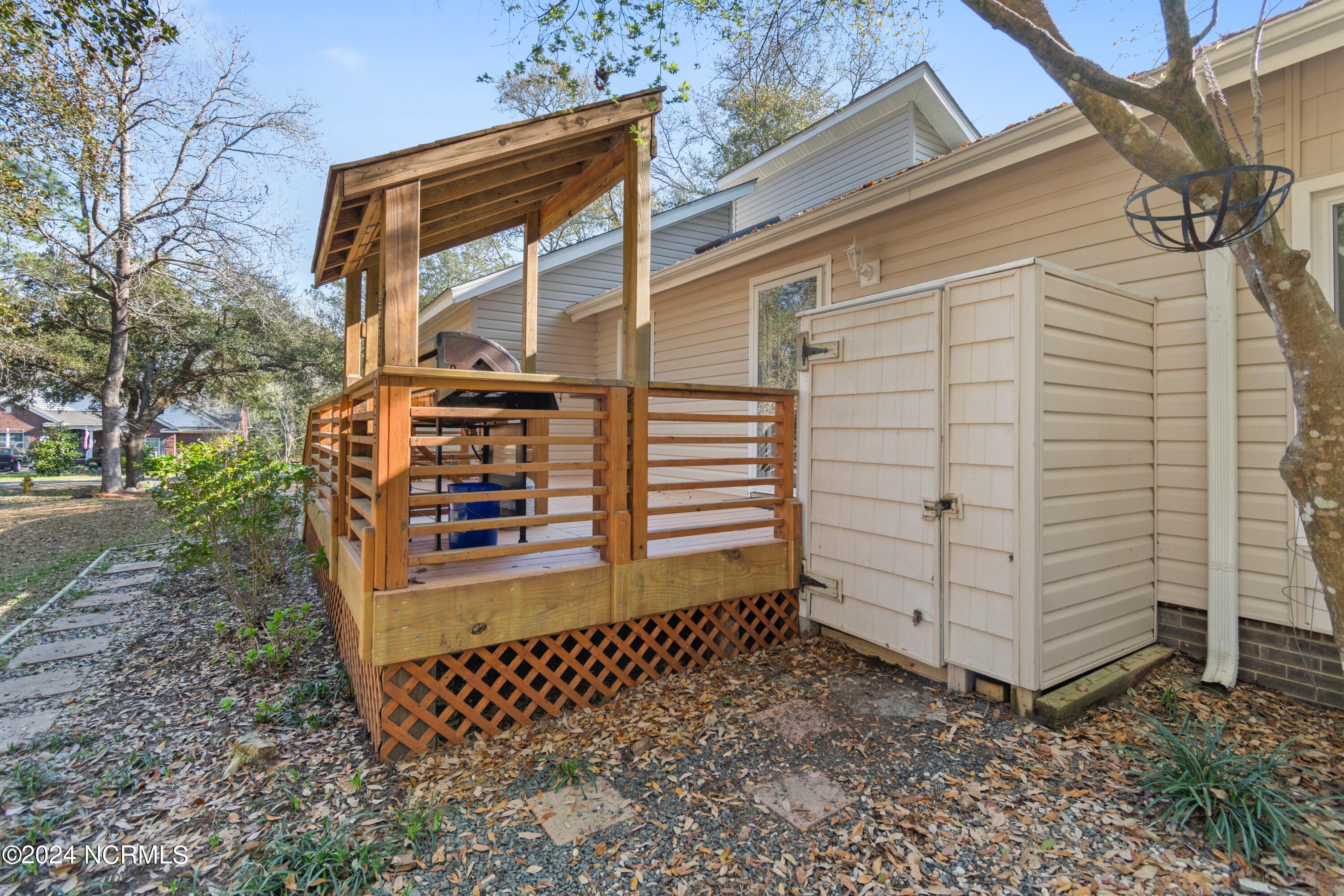 3916 Marsh Hen Drive SW