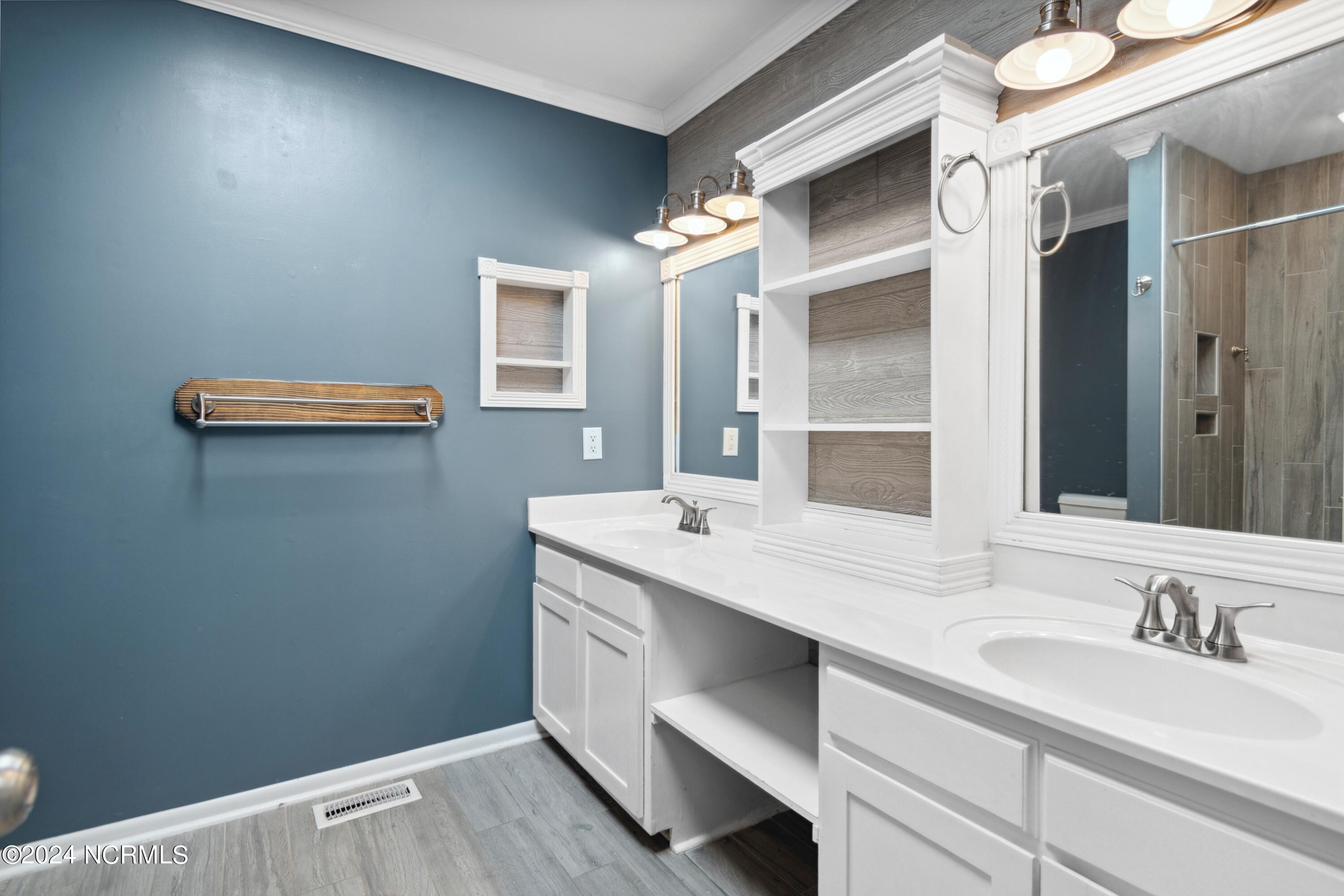 3916 Marsh Hen Drive SW