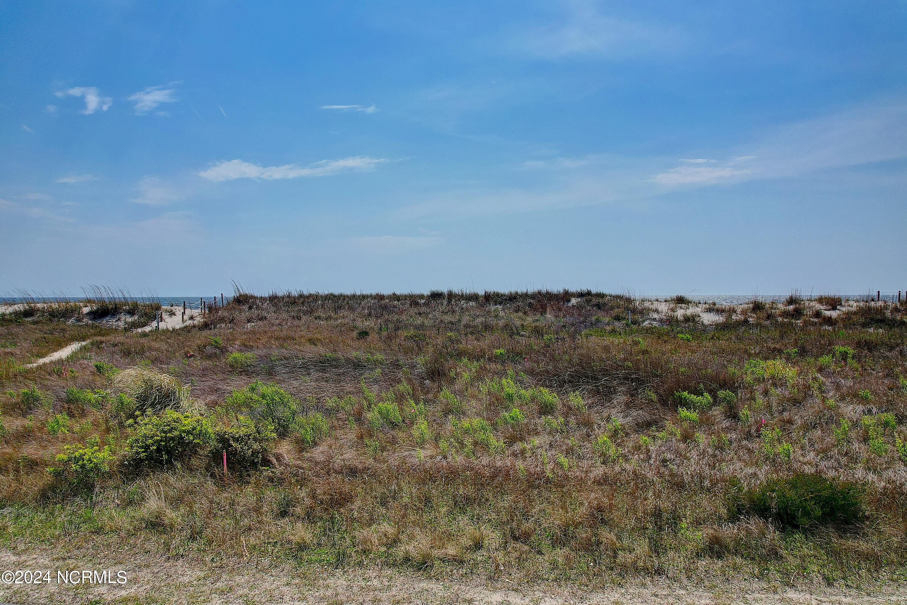 5213 7 E Beach Drive