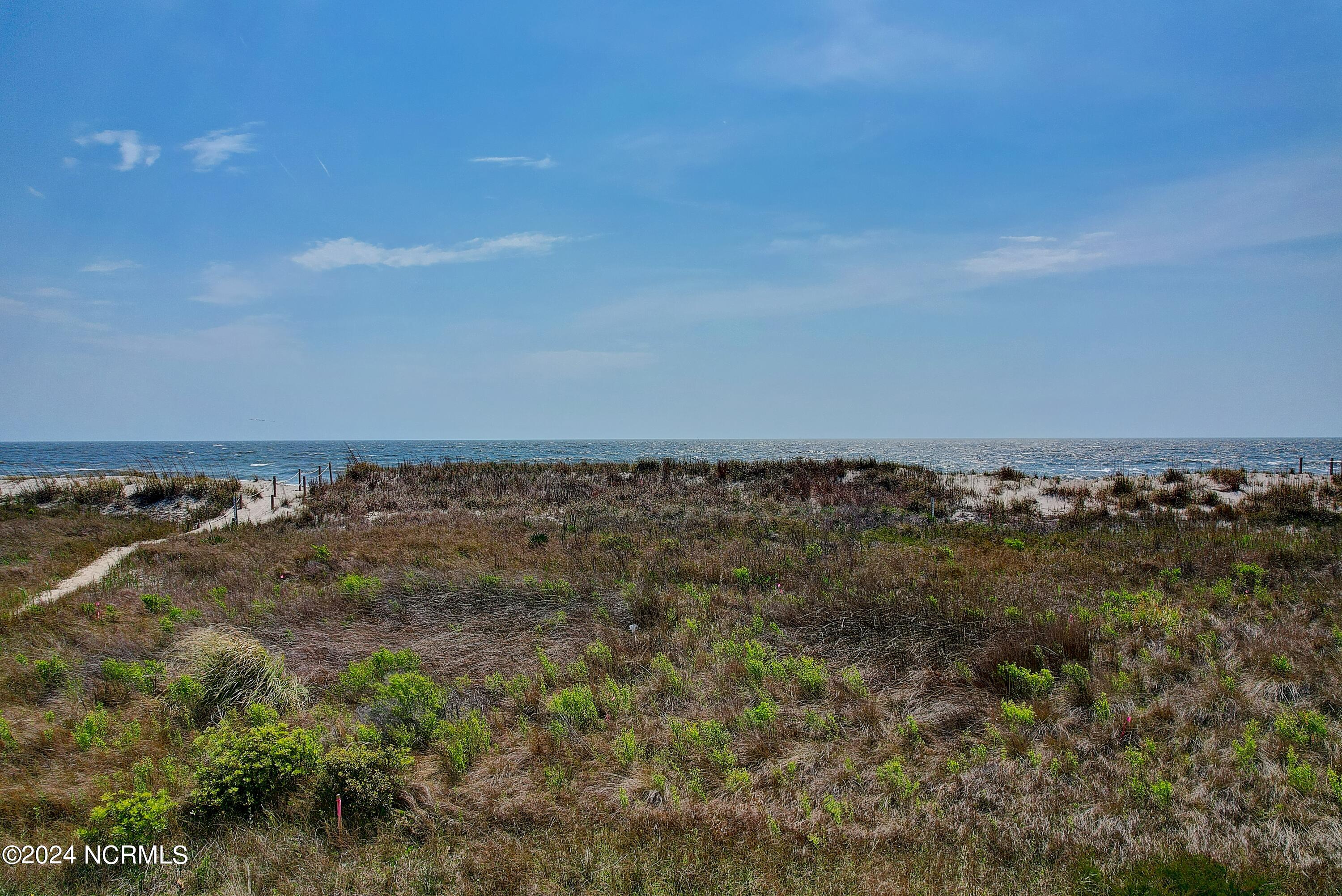 5213 7 E Beach Drive