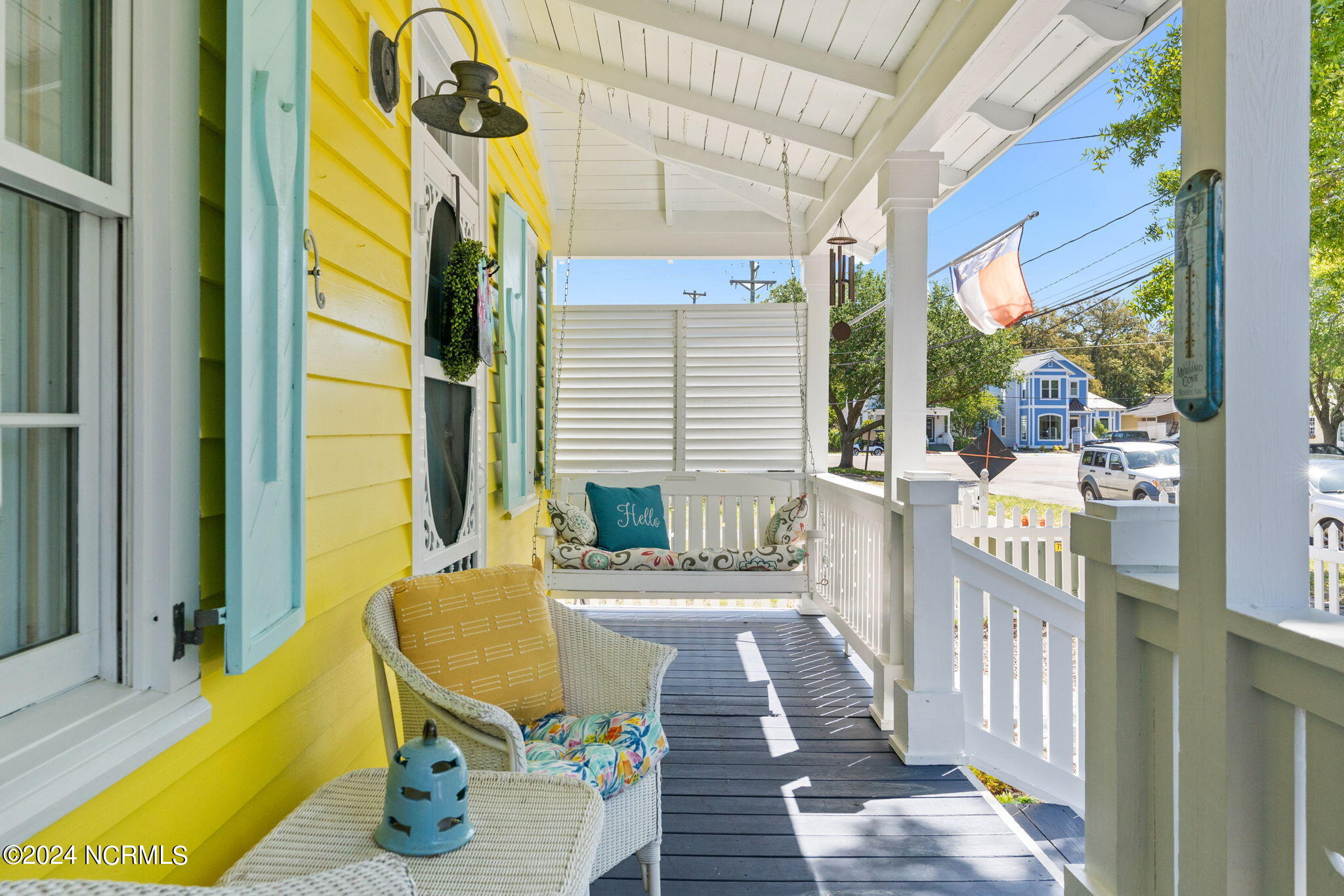 110 W St George Street