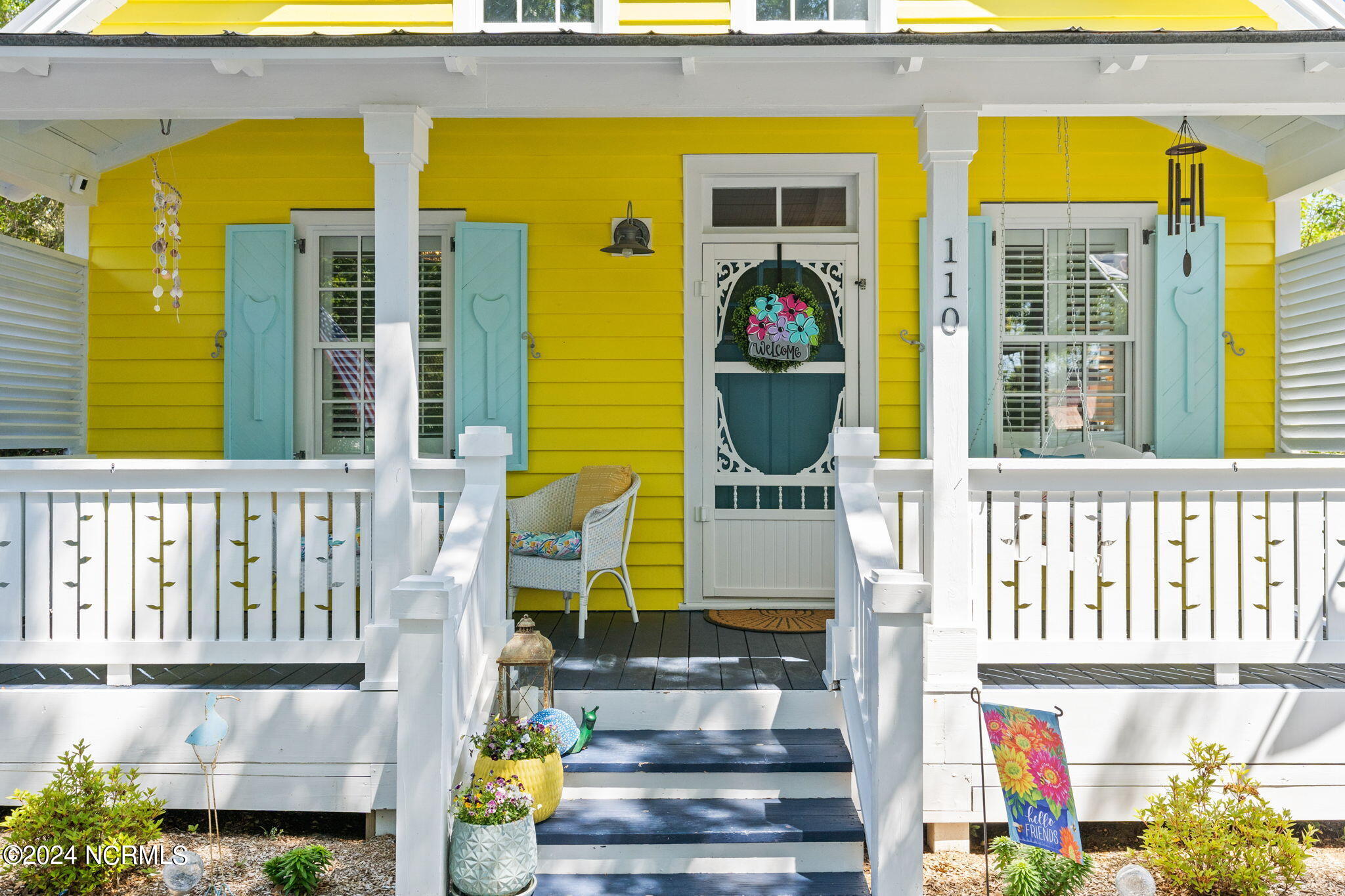 110 W St George Street