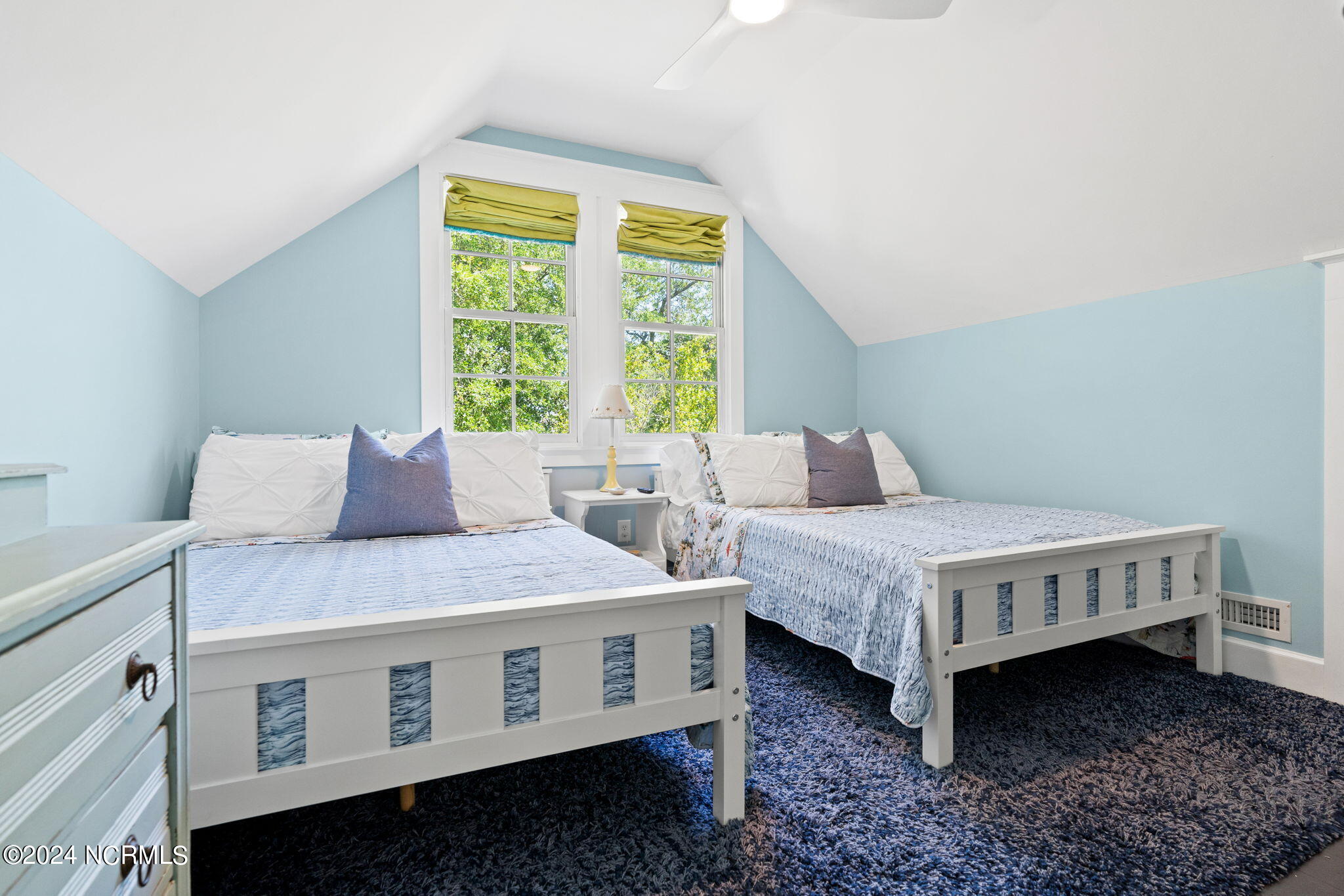 110 W St George Street