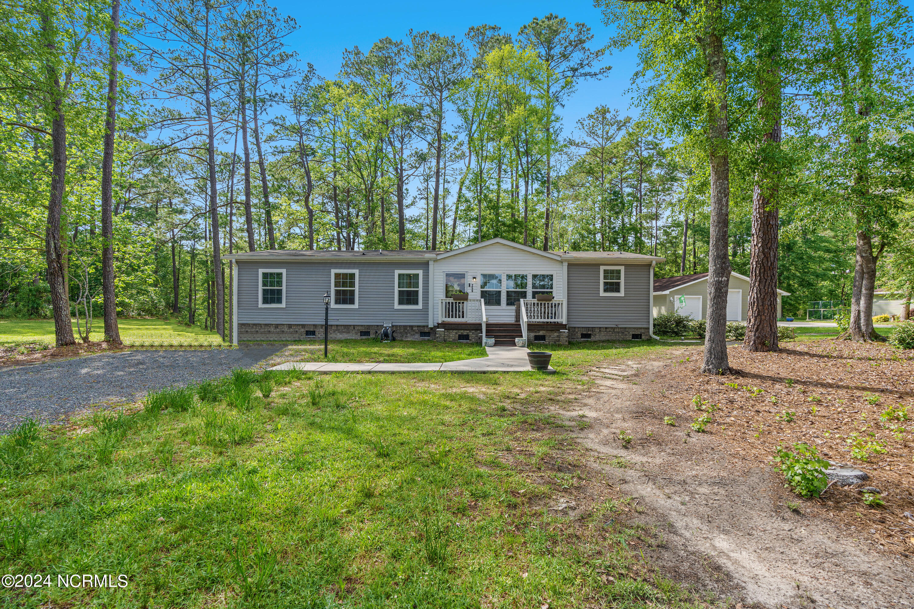 259 Beachwood Drive NW