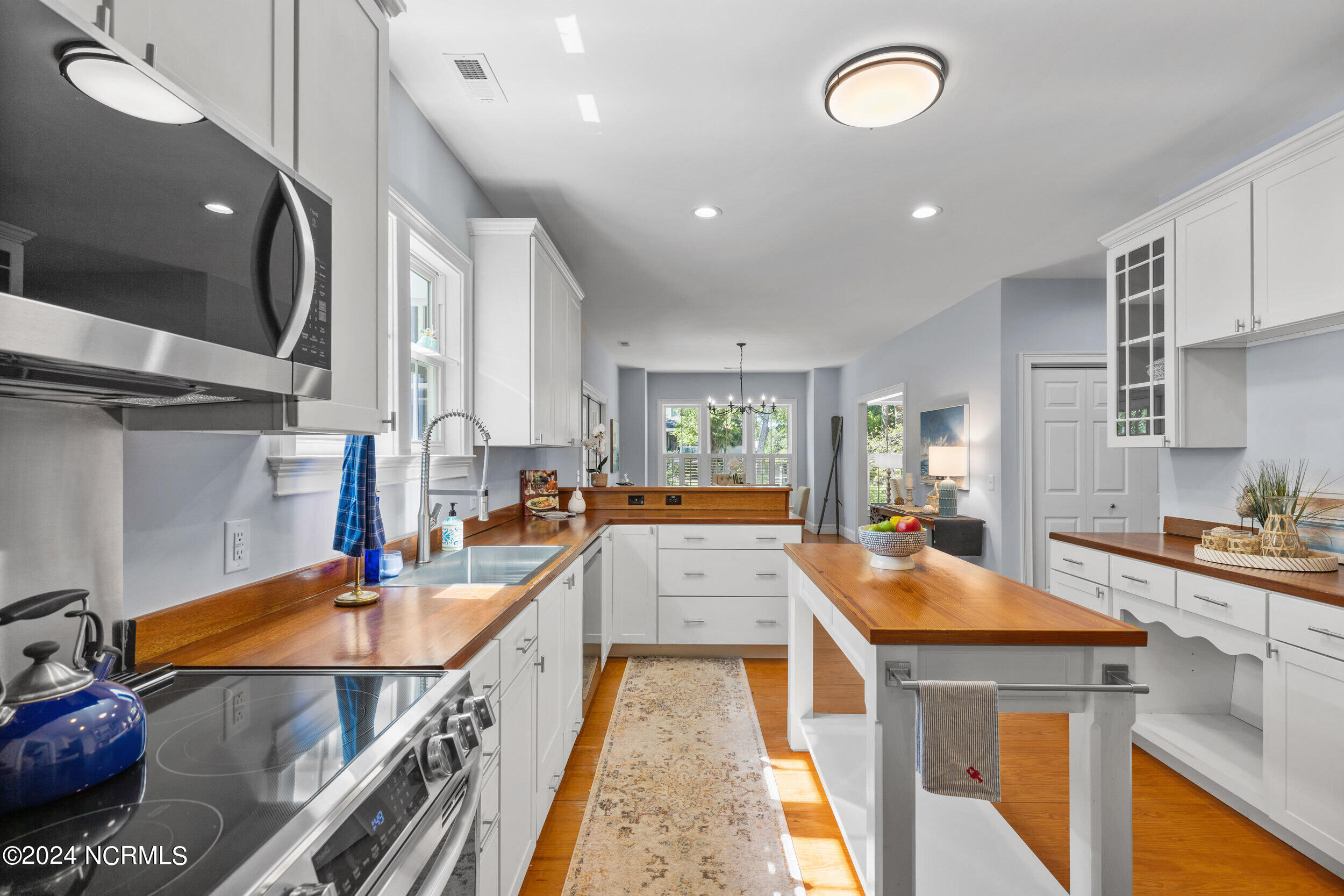 415 N Burrington Avenue