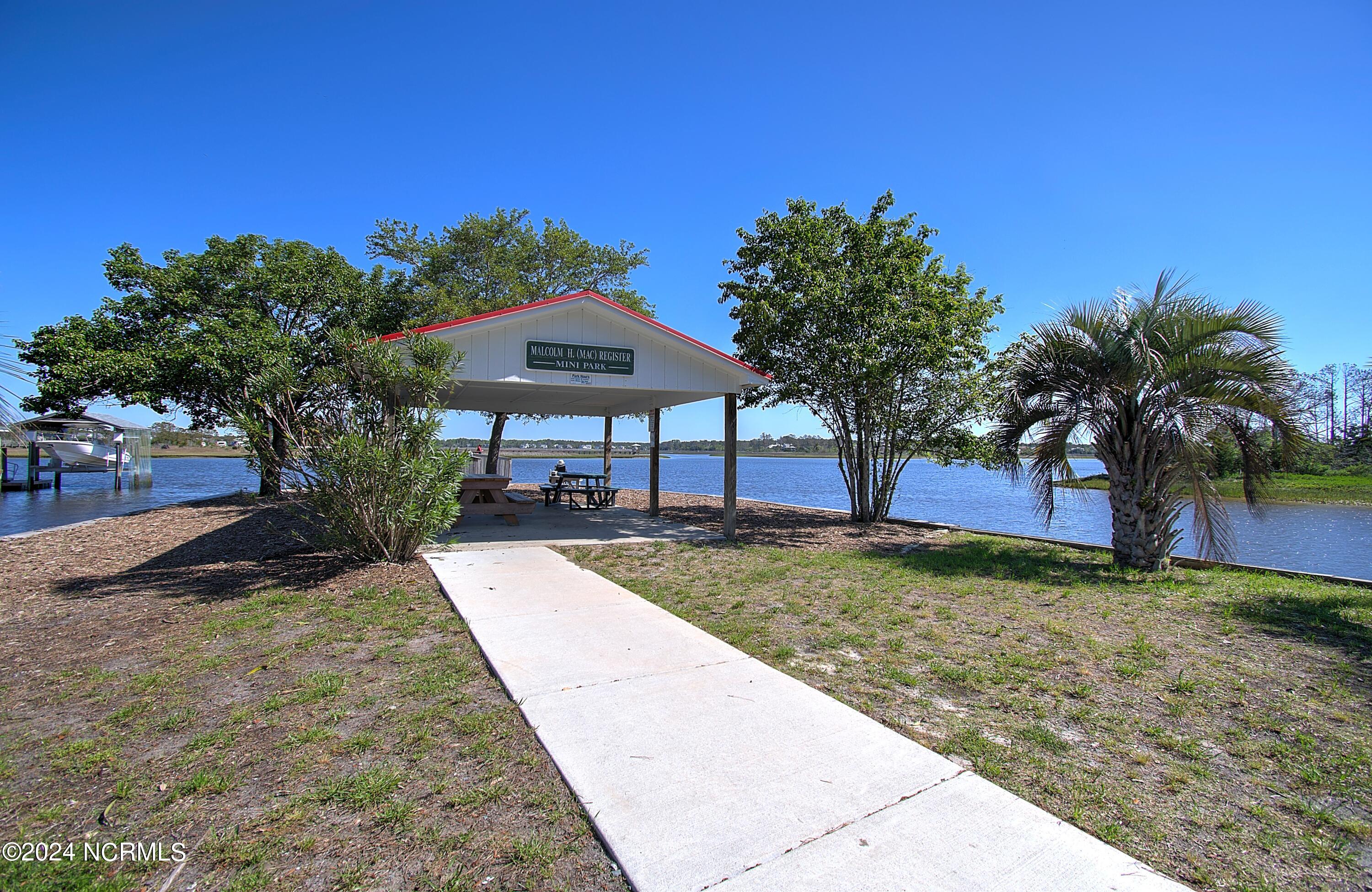 5515 E Pelican Drive