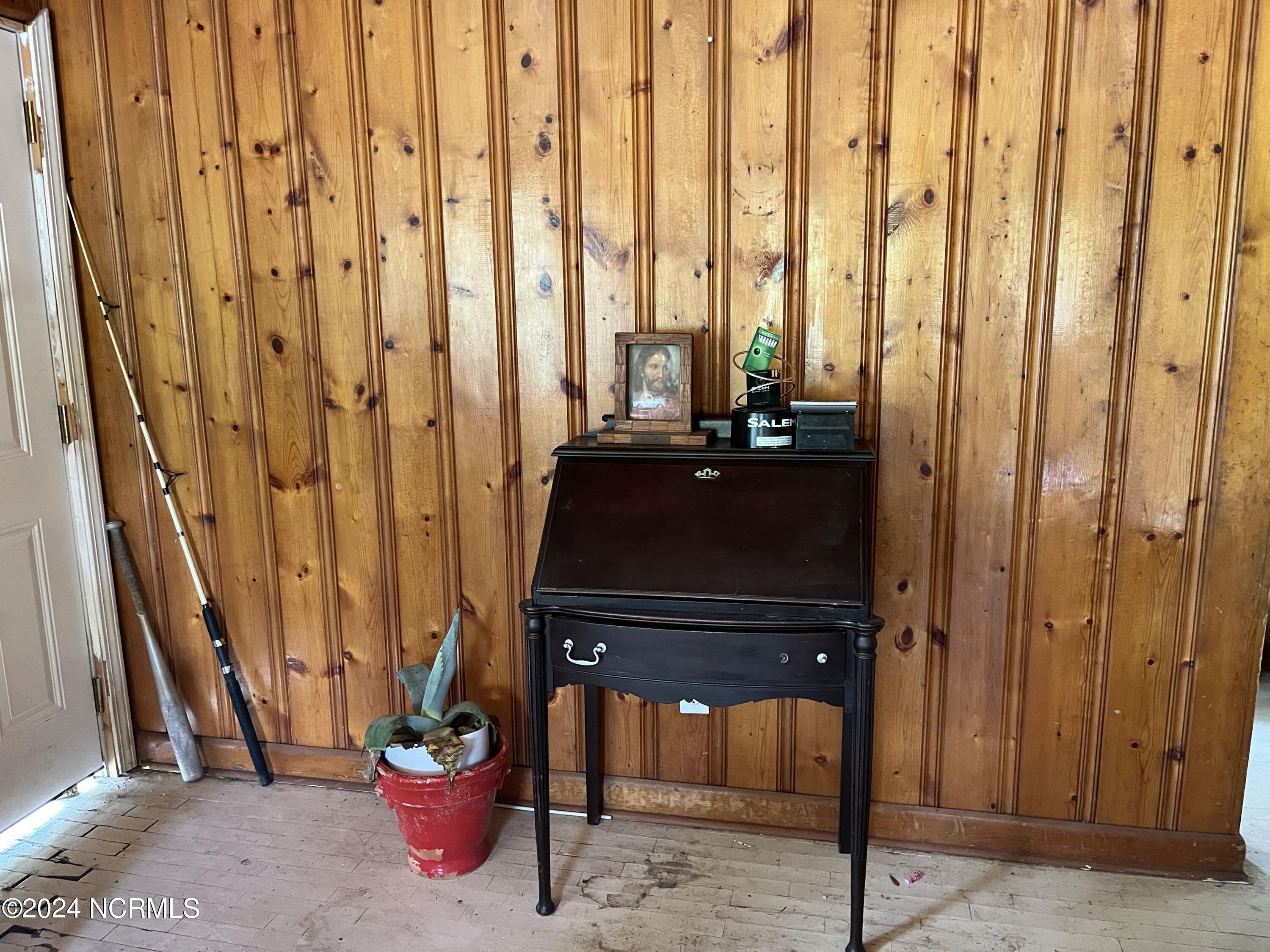 1018 Bayside Road