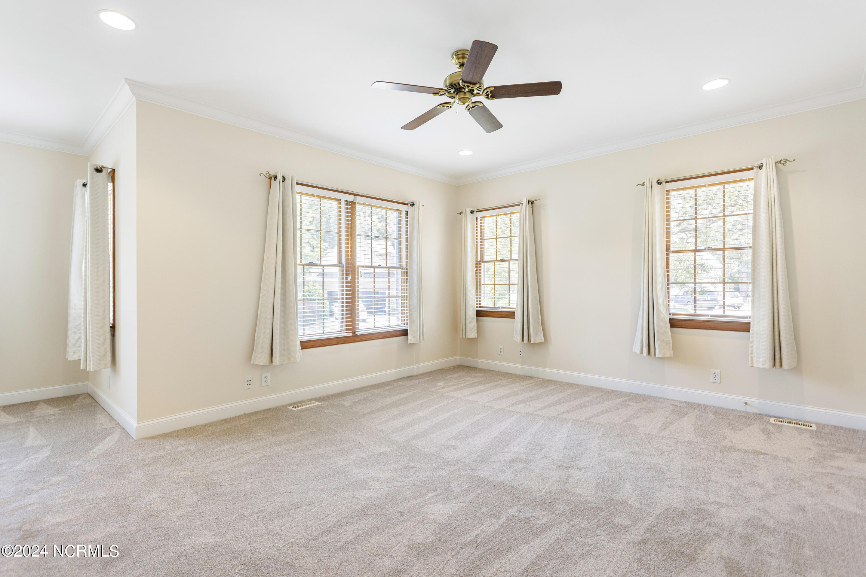 4123 Lark Bunting Court SE