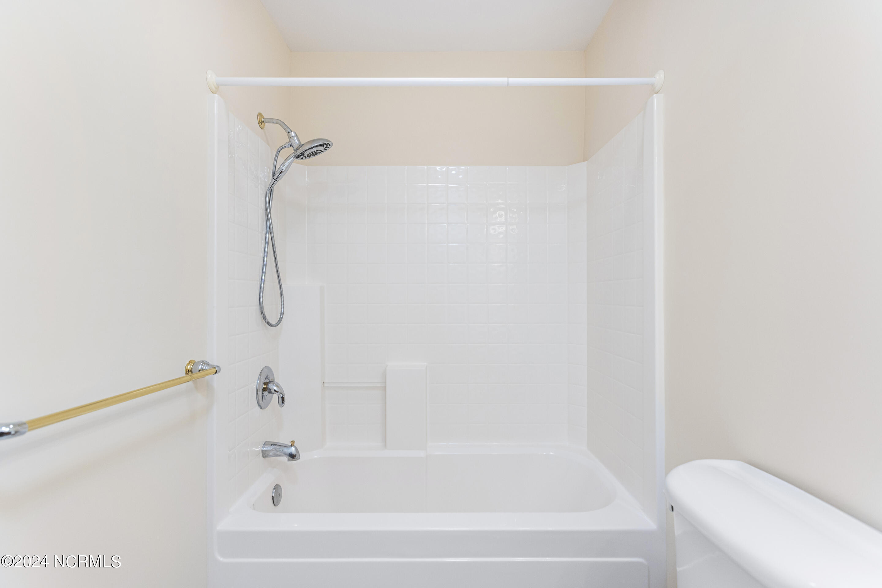 4123 Lark Bunting Court SE