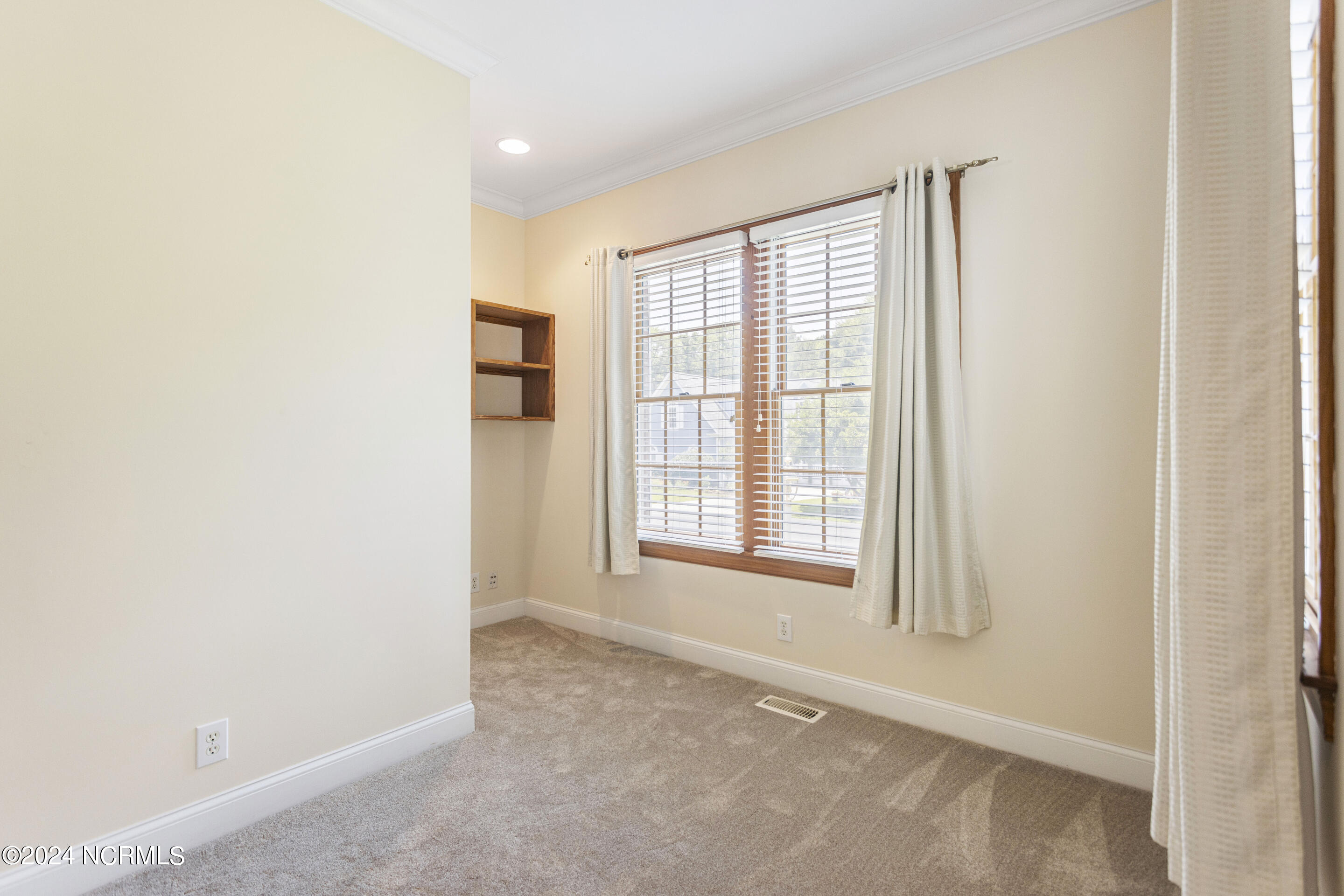 4123 Lark Bunting Court SE