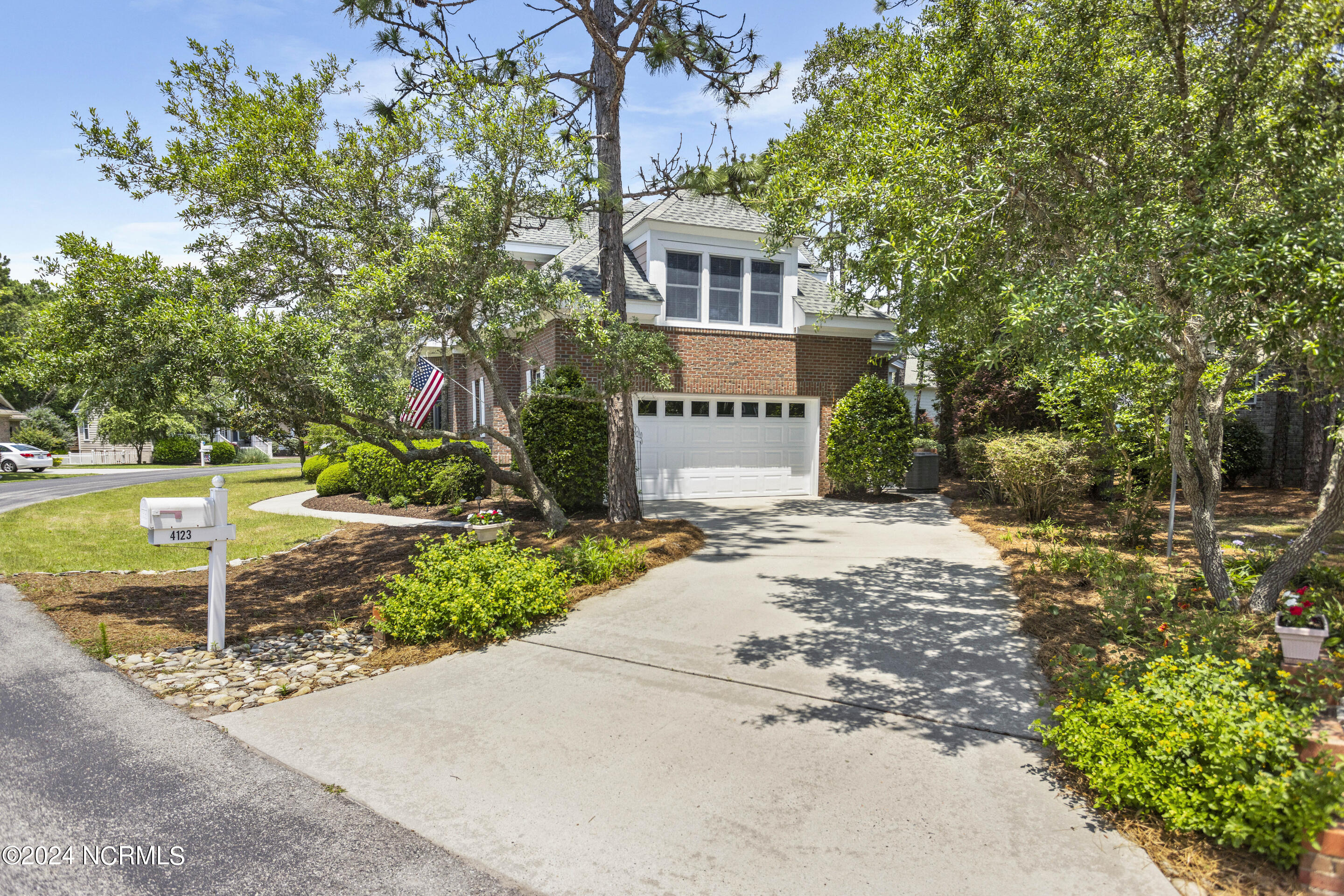 4123 Lark Bunting Court SE