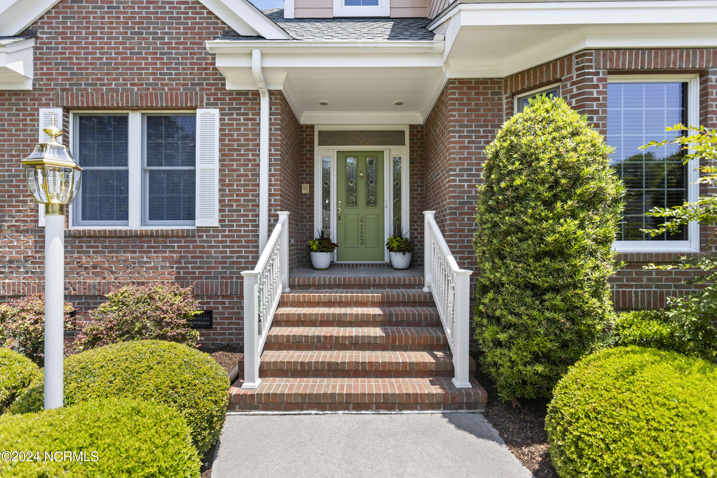 4123 Lark Bunting Court SE