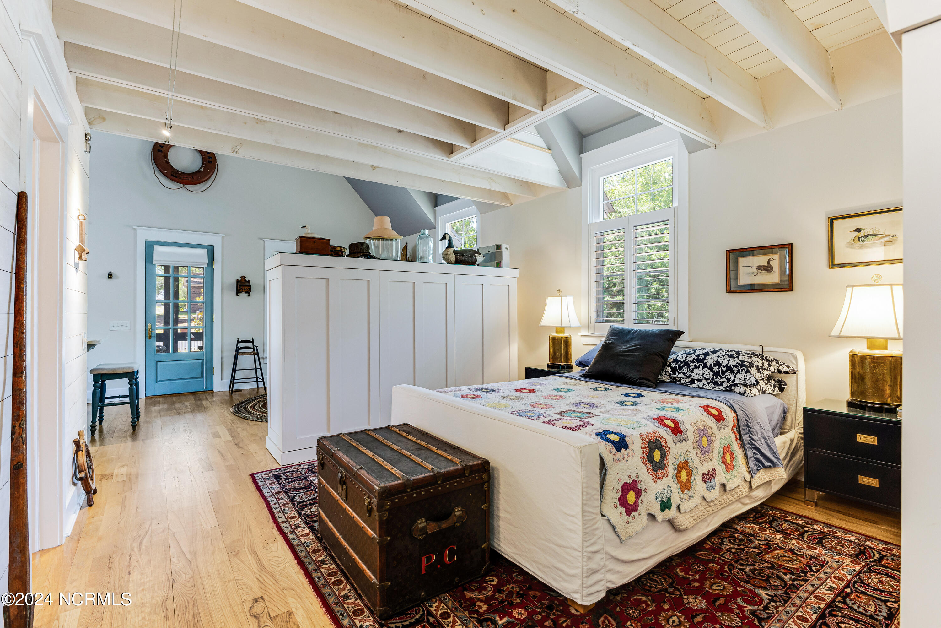 413 N Caswell Avenue