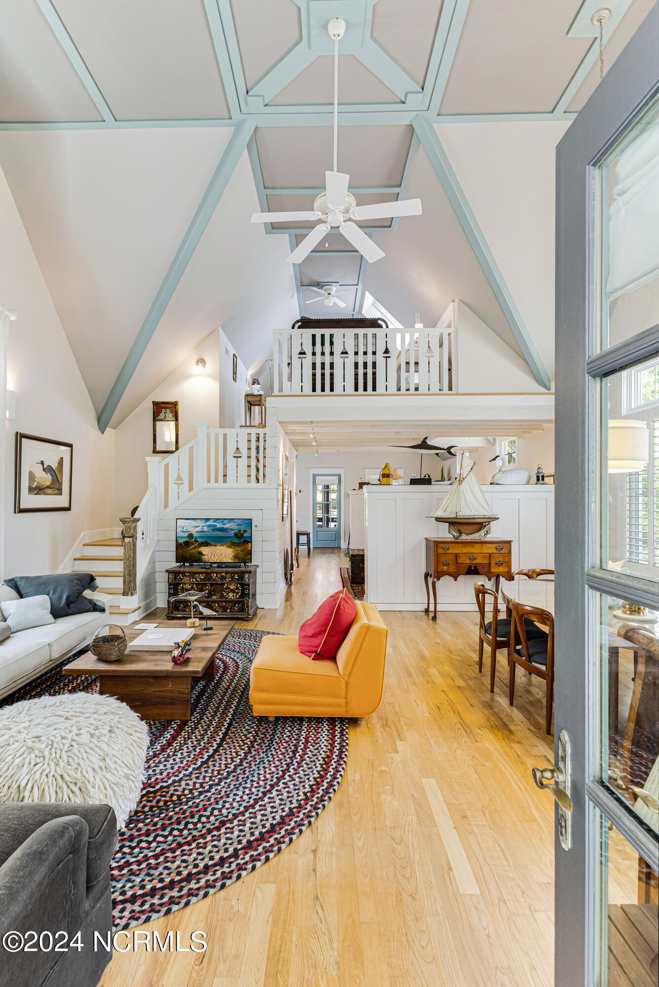 413 N Caswell Avenue