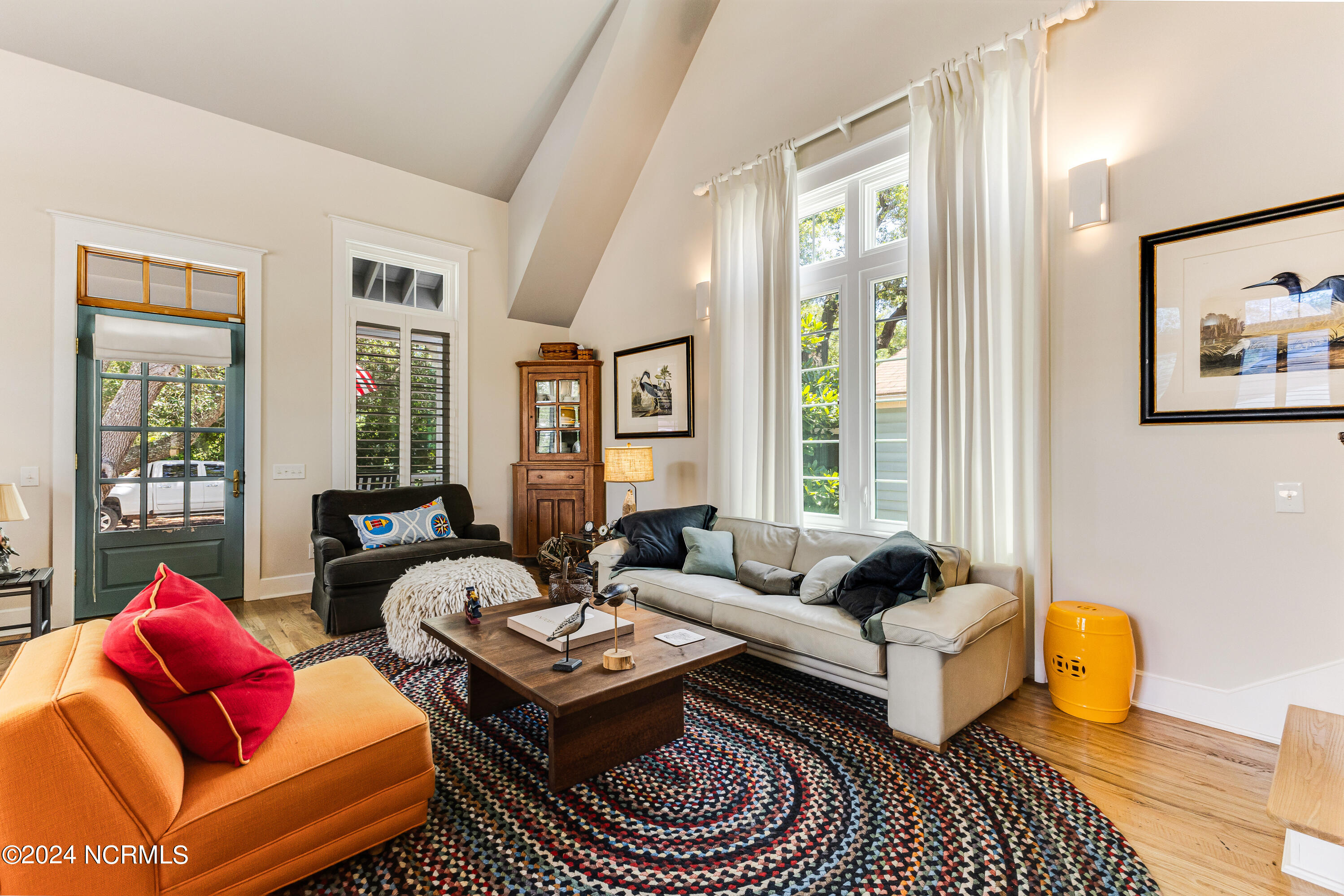 413 N Caswell Avenue