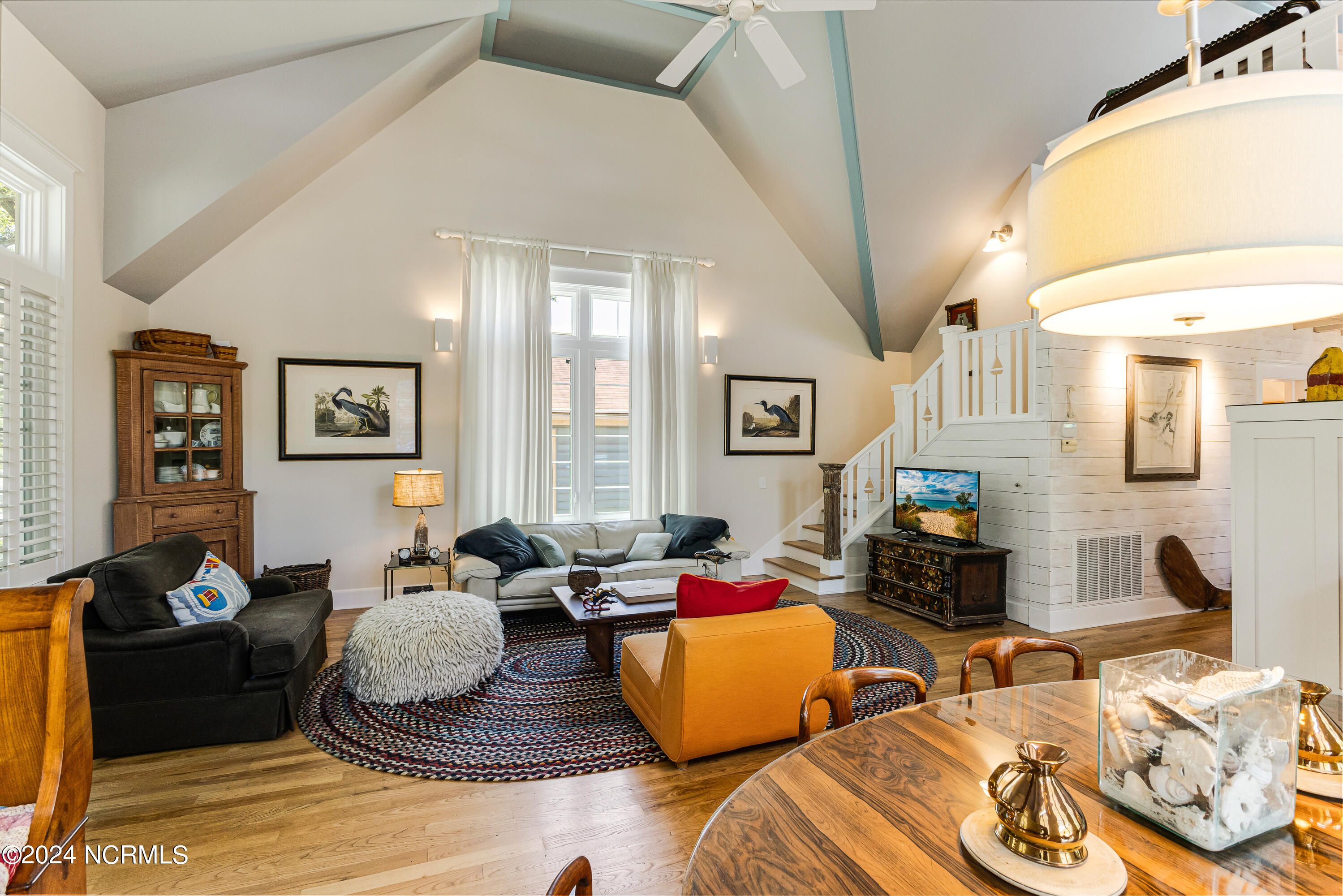 413 N Caswell Avenue