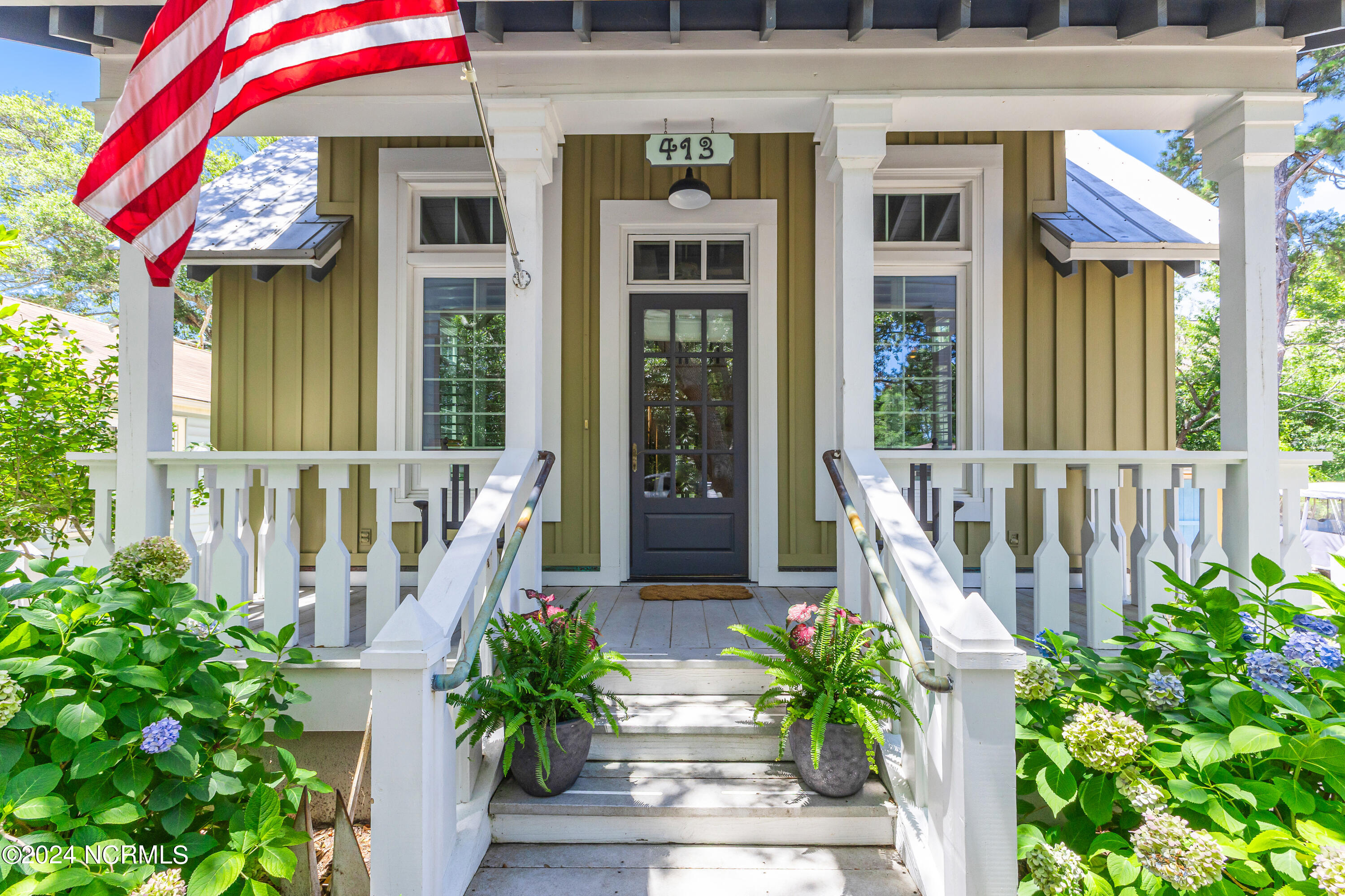 413 N Caswell Avenue