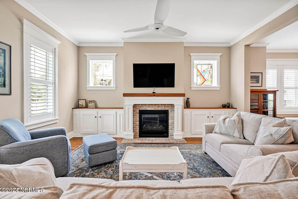629 Wild Rose Way