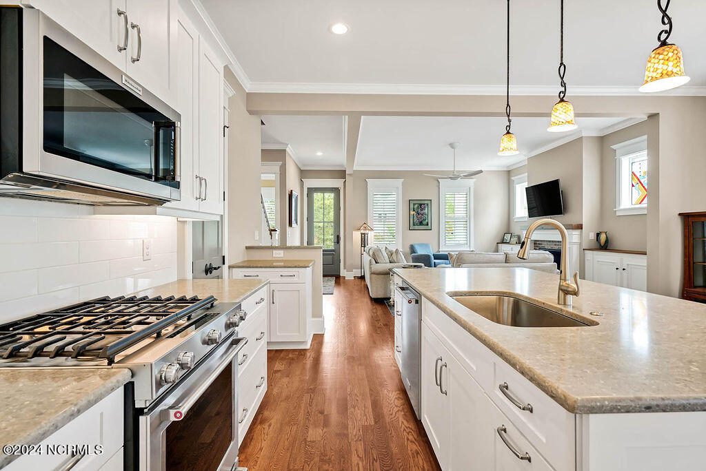 629 Wild Rose Way
