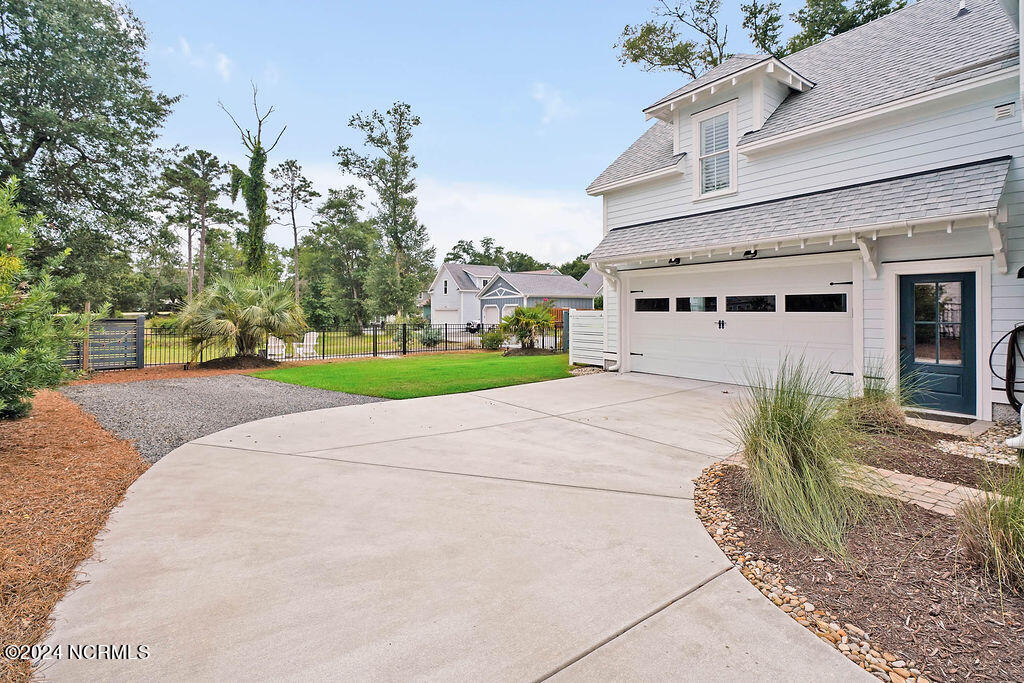 629 Wild Rose Way