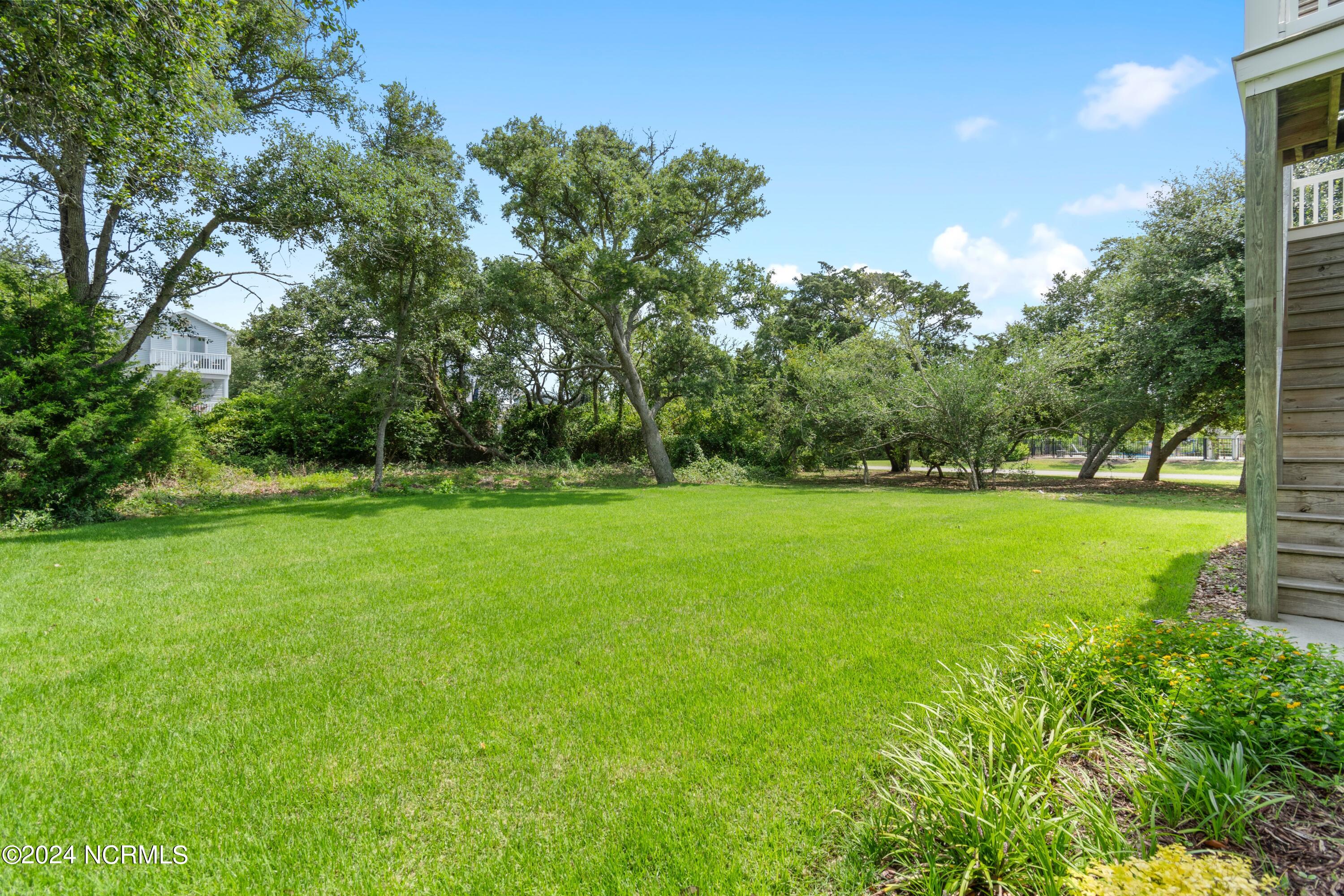 1636 E Dolphin Drive