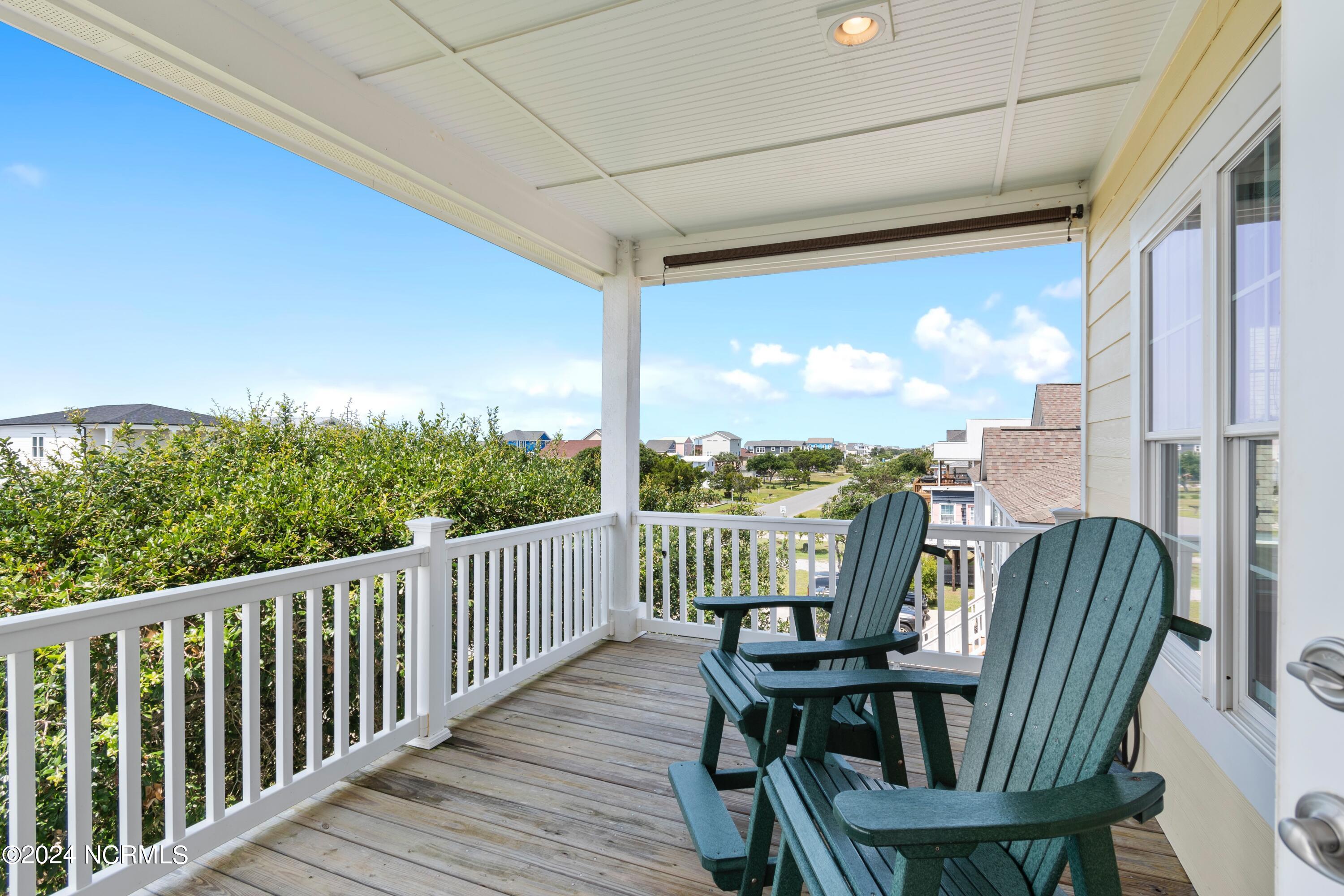 1636 E Dolphin Drive