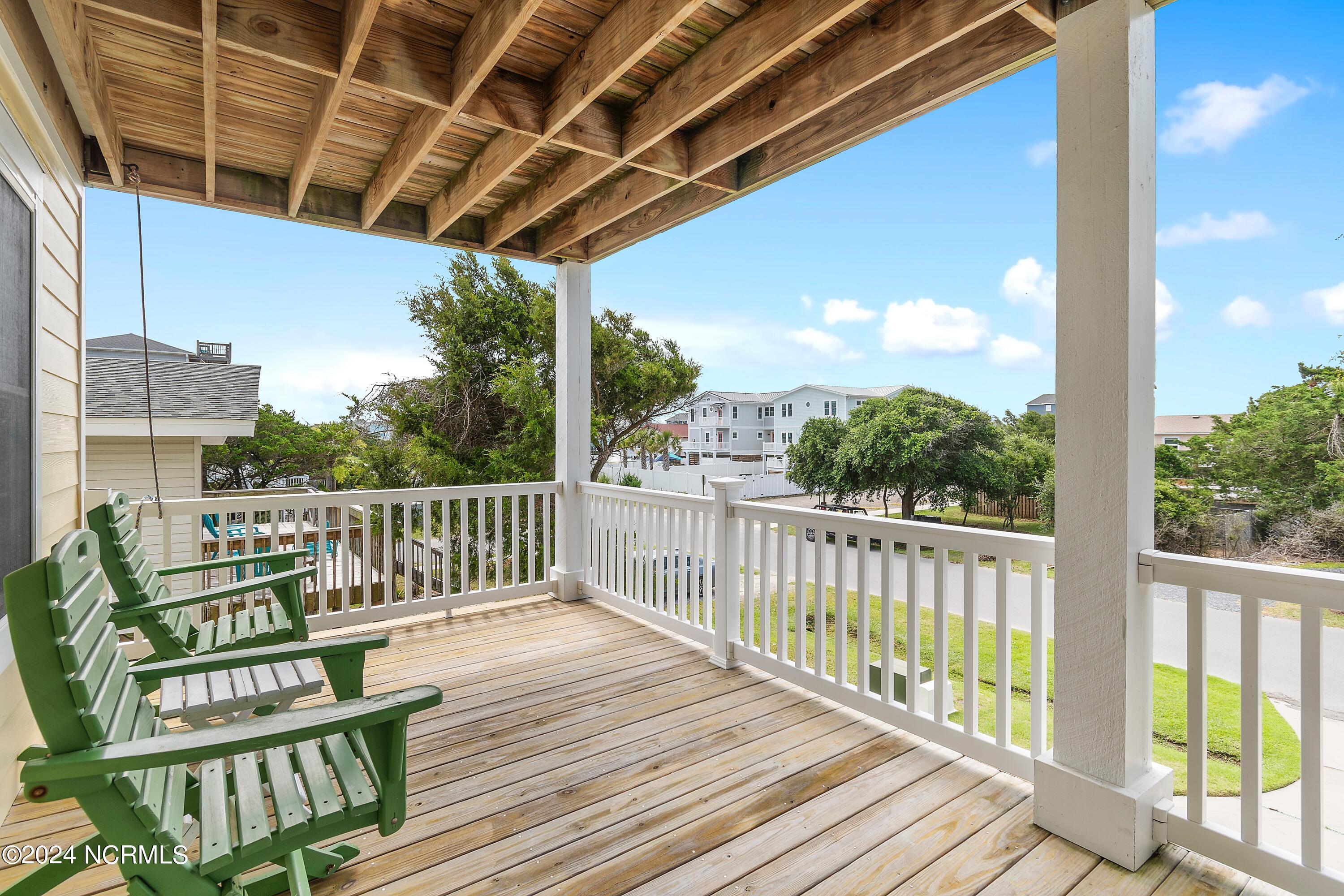 1636 E Dolphin Drive