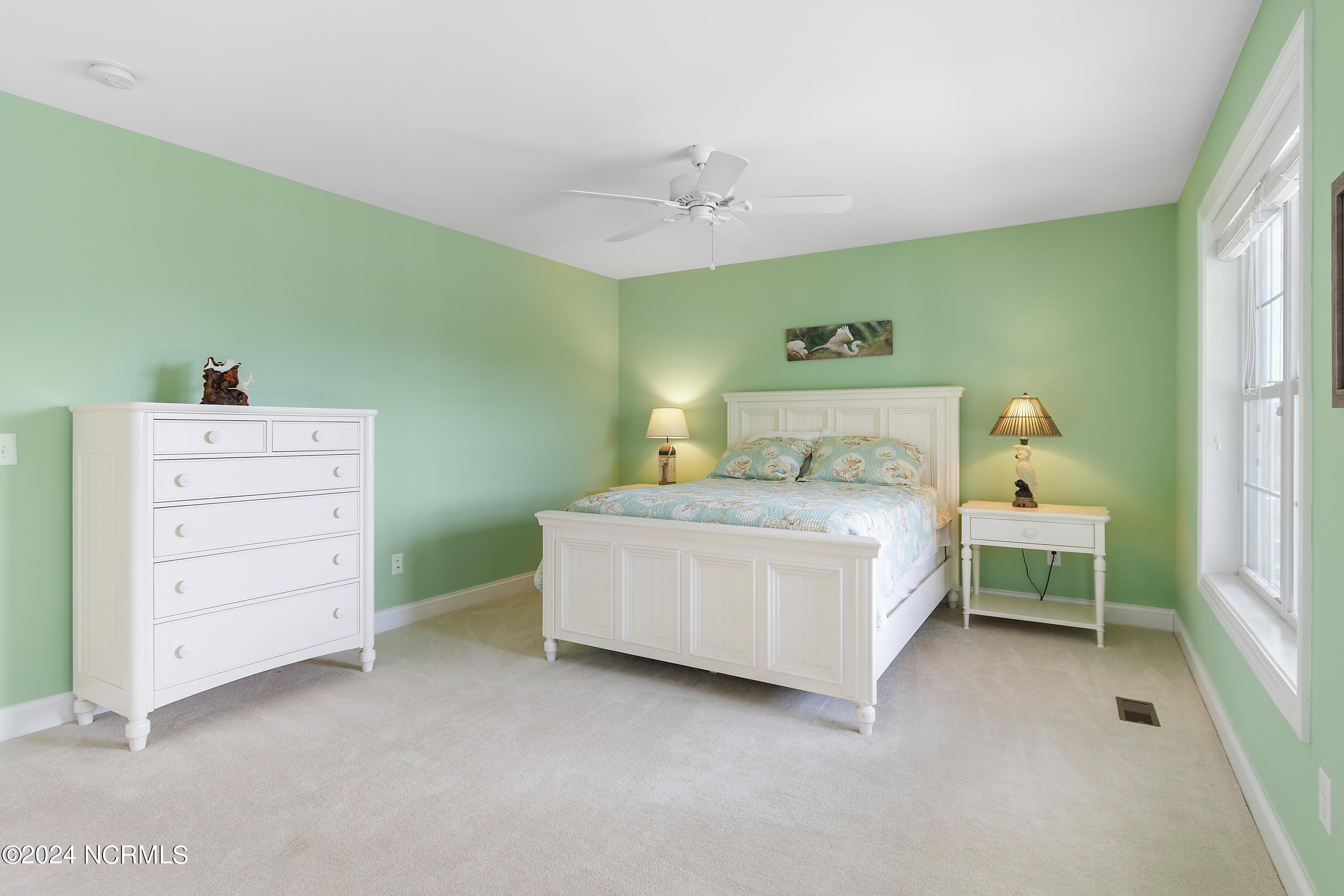 1636 E Dolphin Drive