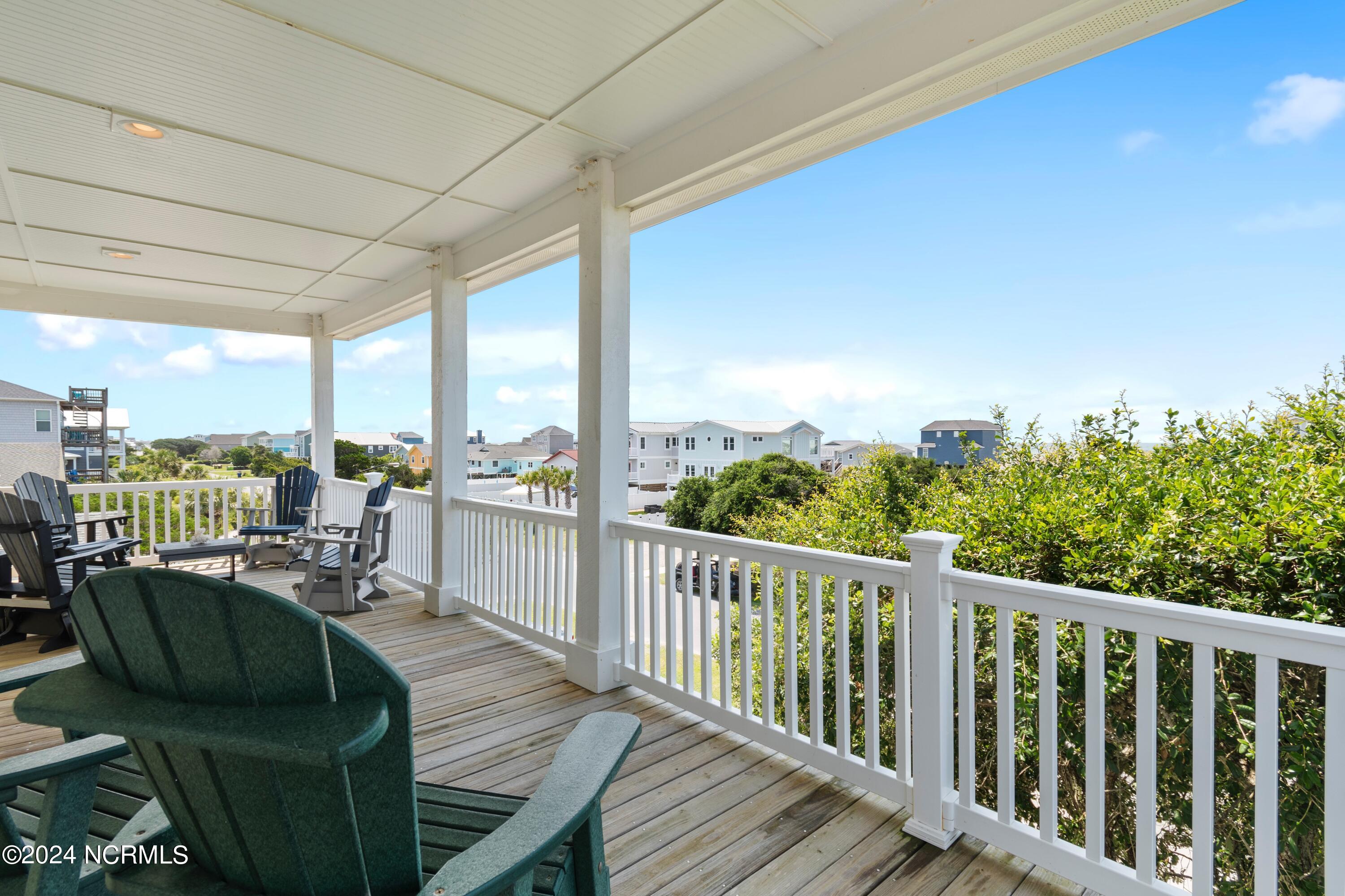 1636 E Dolphin Drive