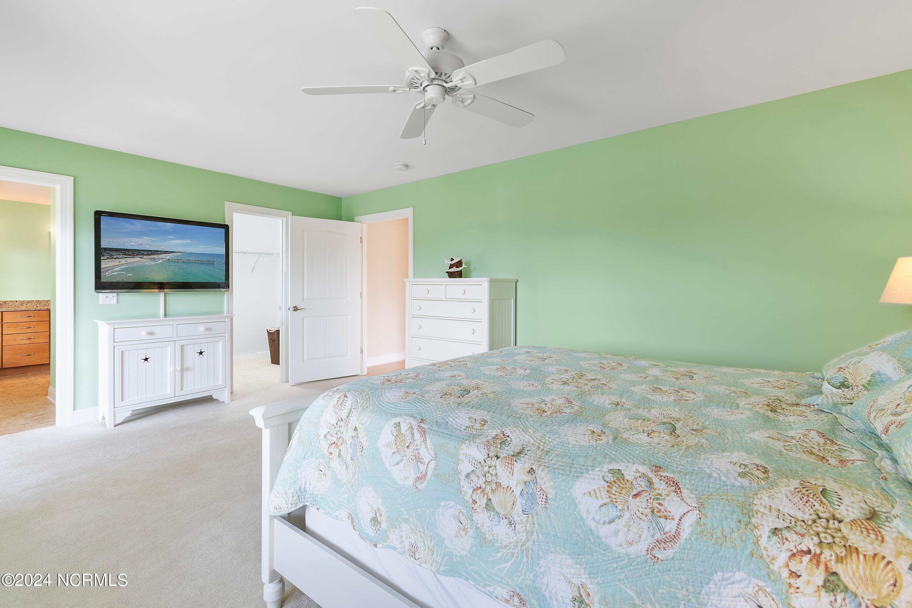 1636 E Dolphin Drive