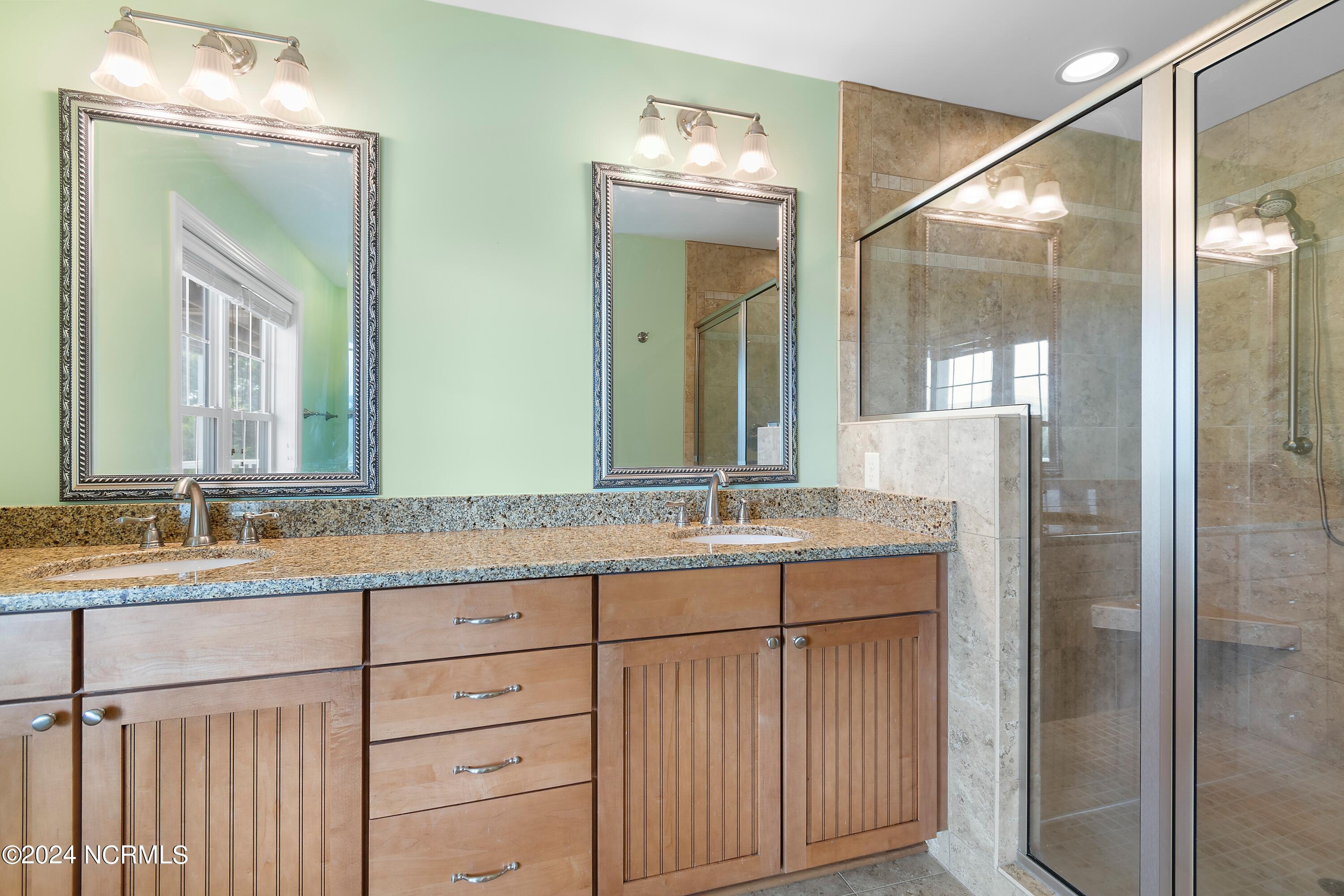 1636 E Dolphin Drive