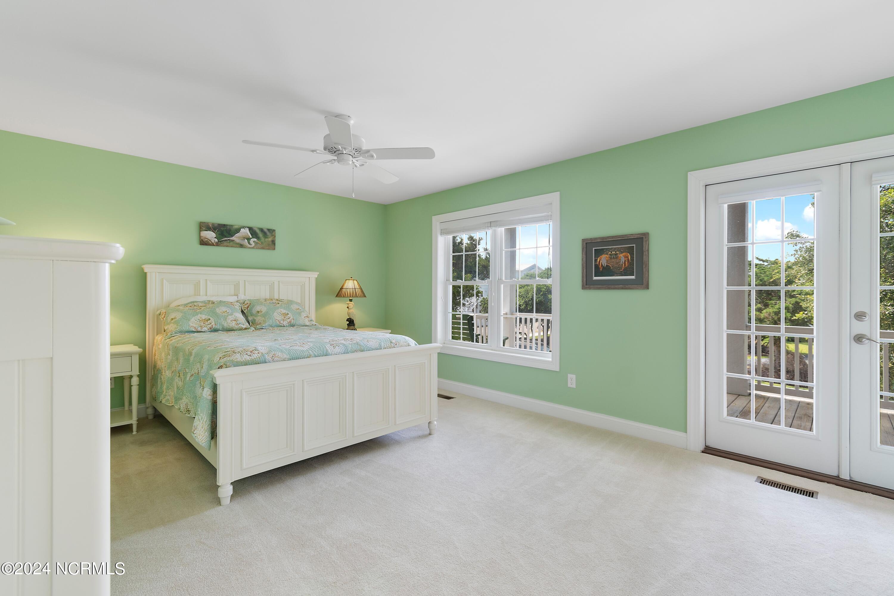 1636 E Dolphin Drive