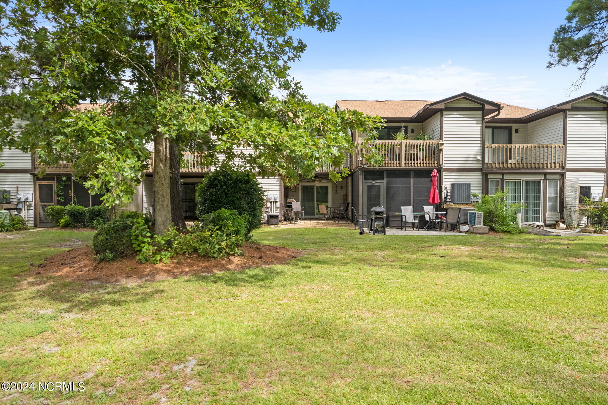 305 Country Club Villa Drive, # 3