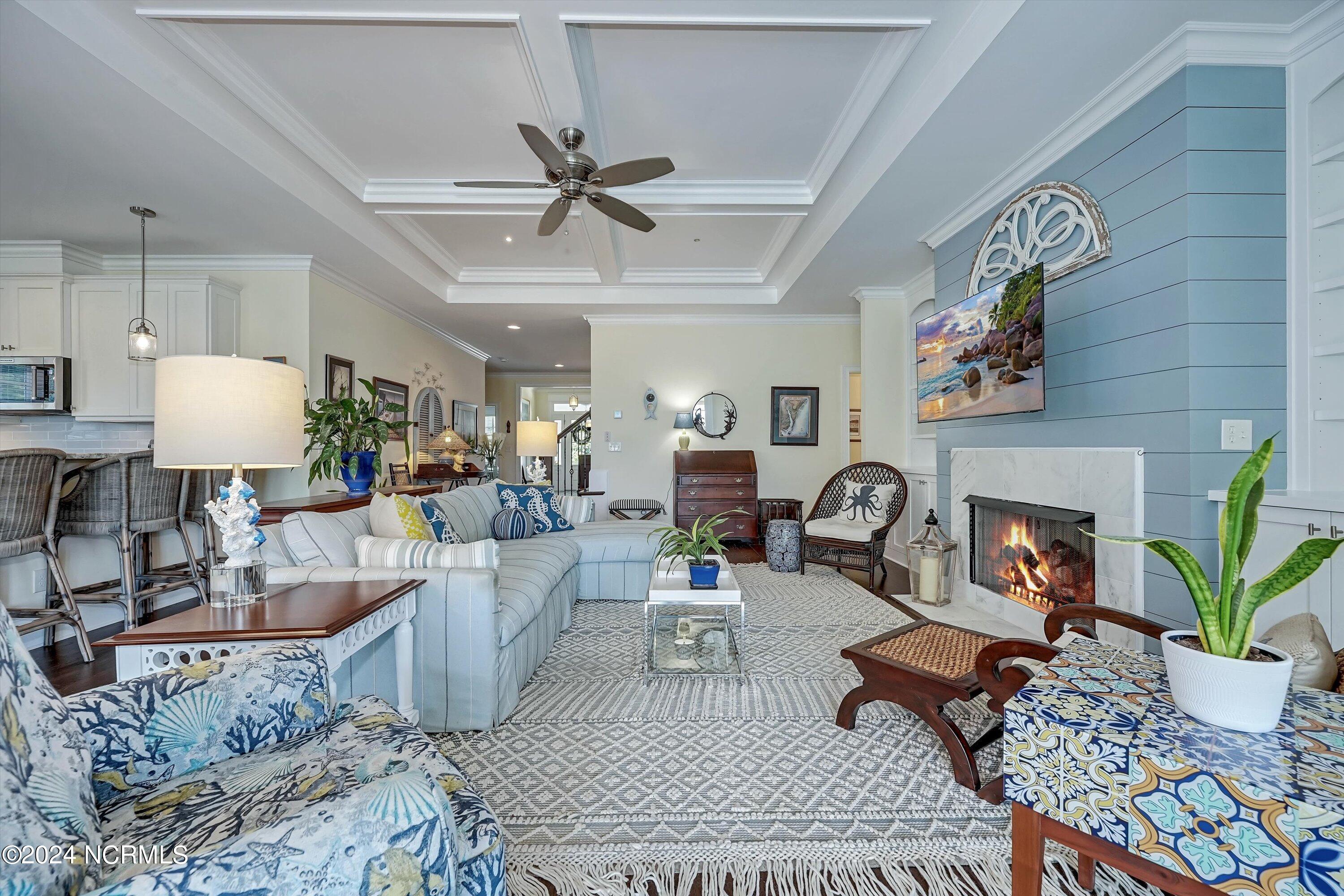 1027 Softwind Way