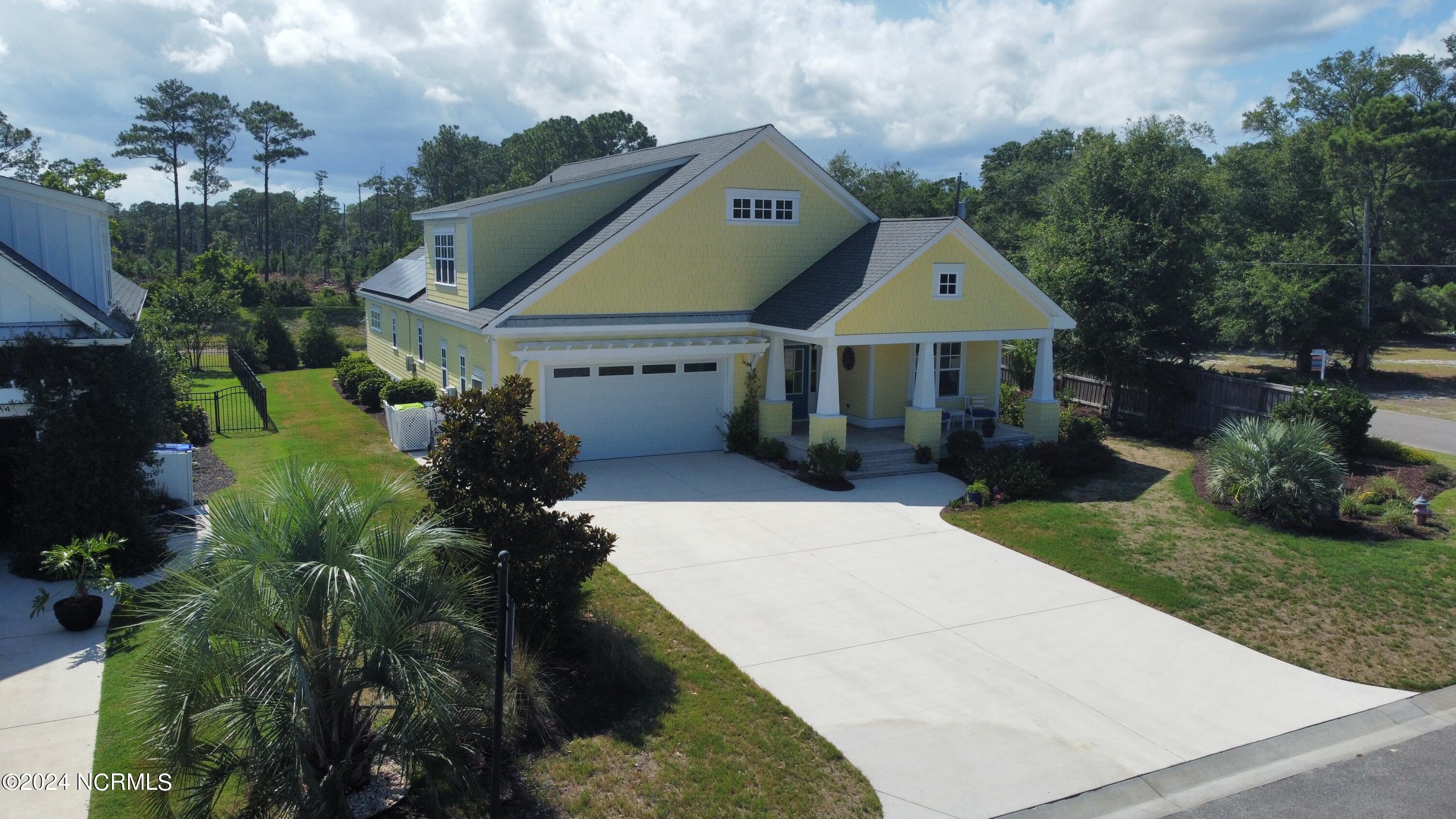 1027 Softwind Way