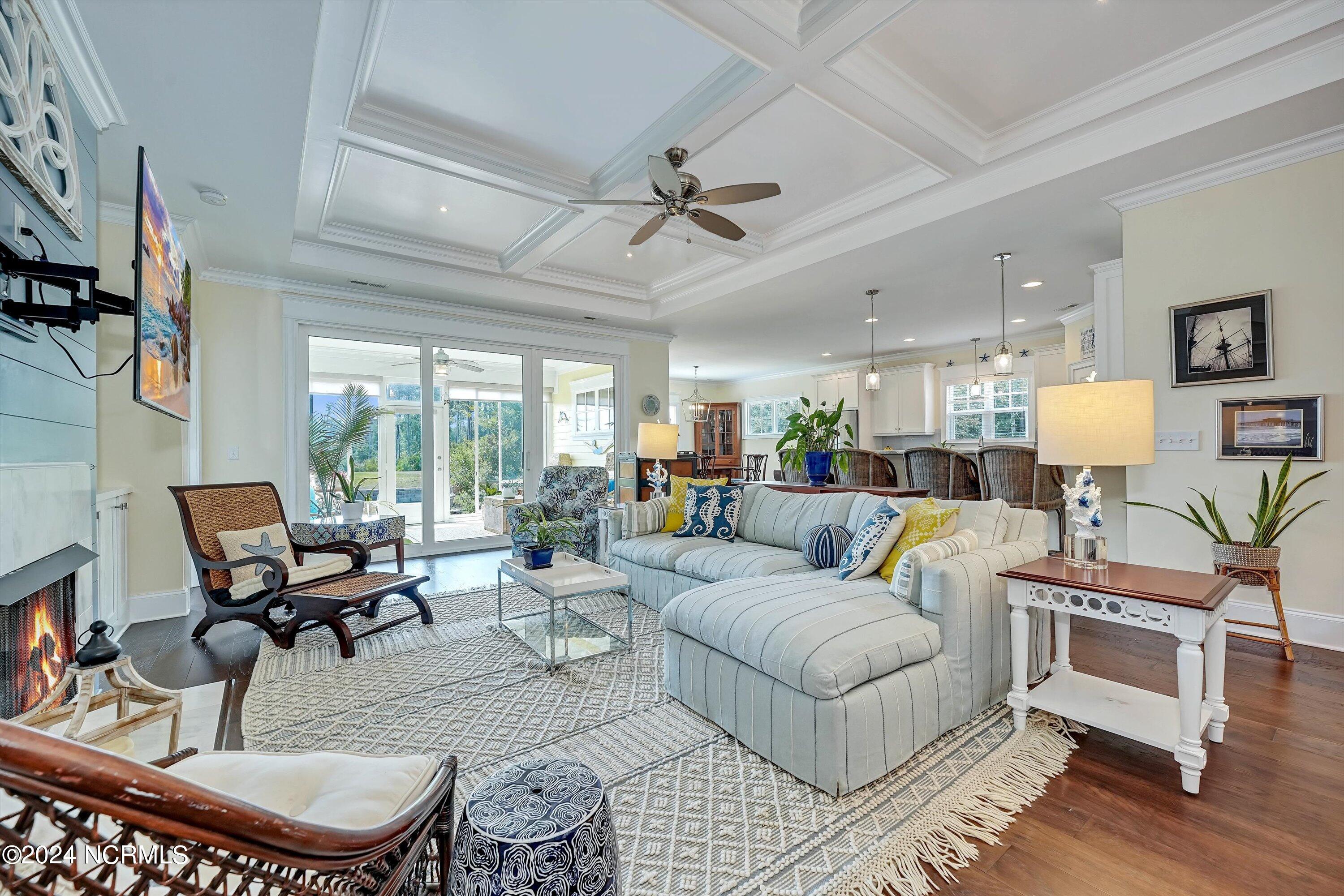 1027 Softwind Way