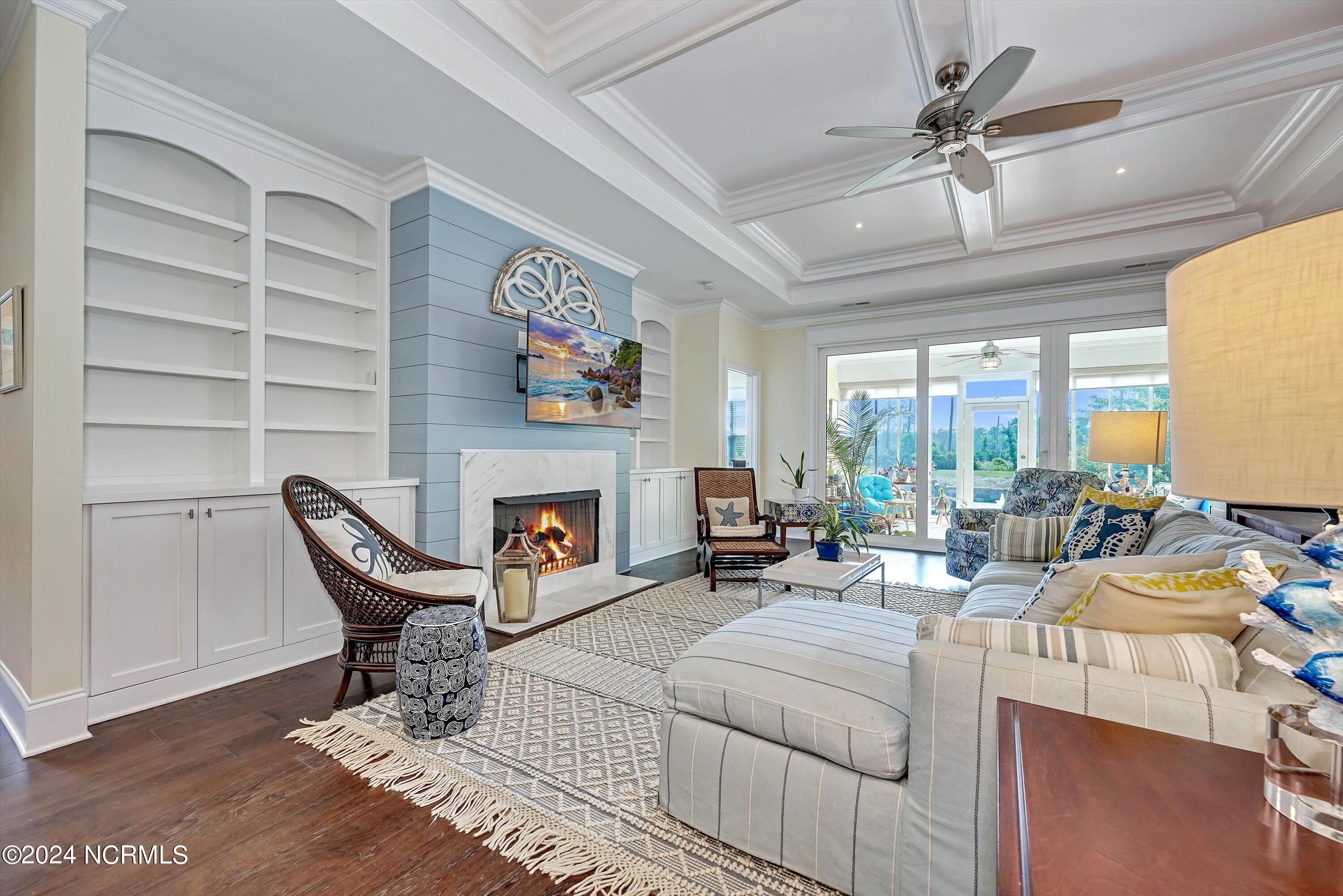 1027 Softwind Way