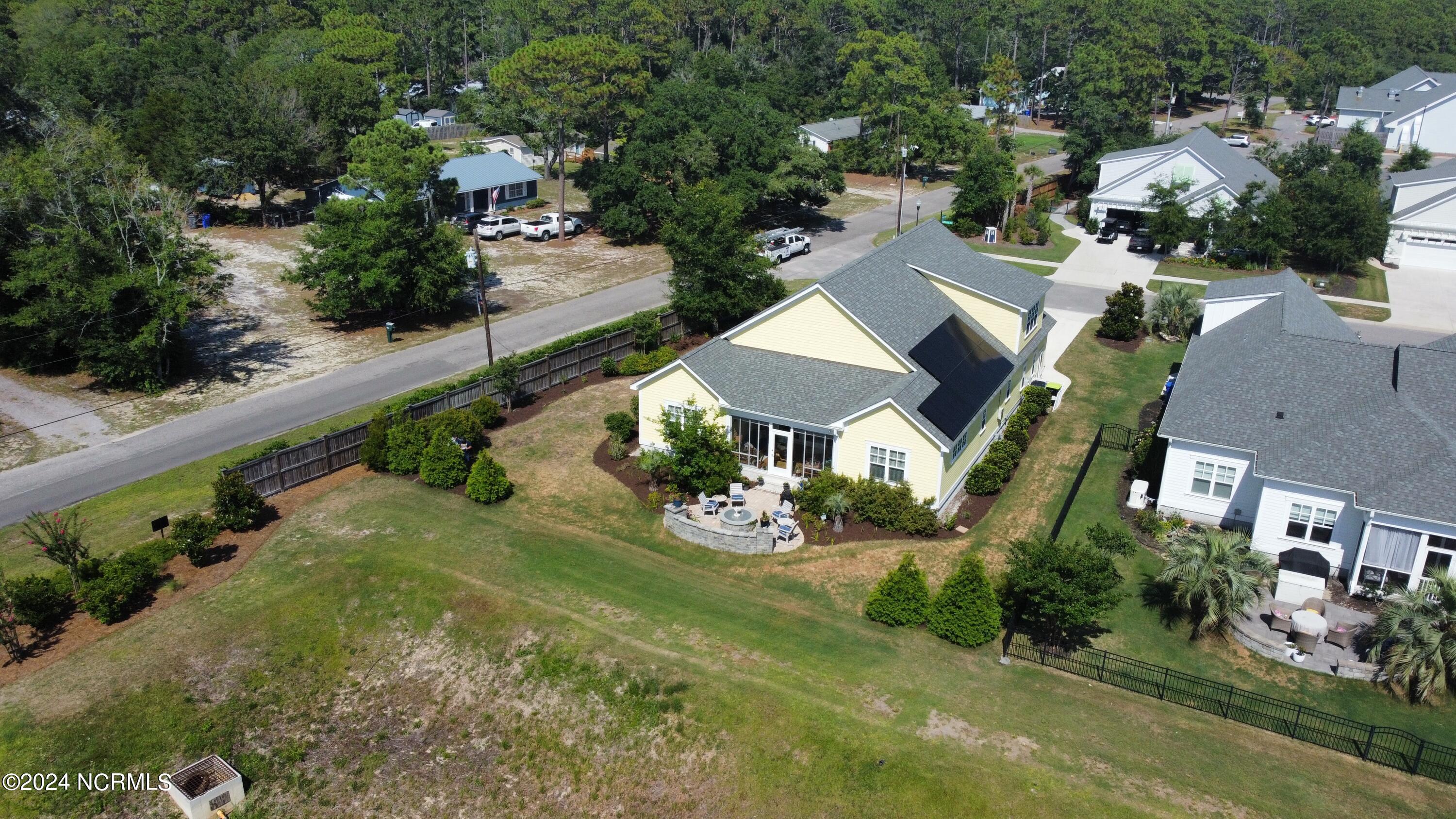 1027 Softwind Way