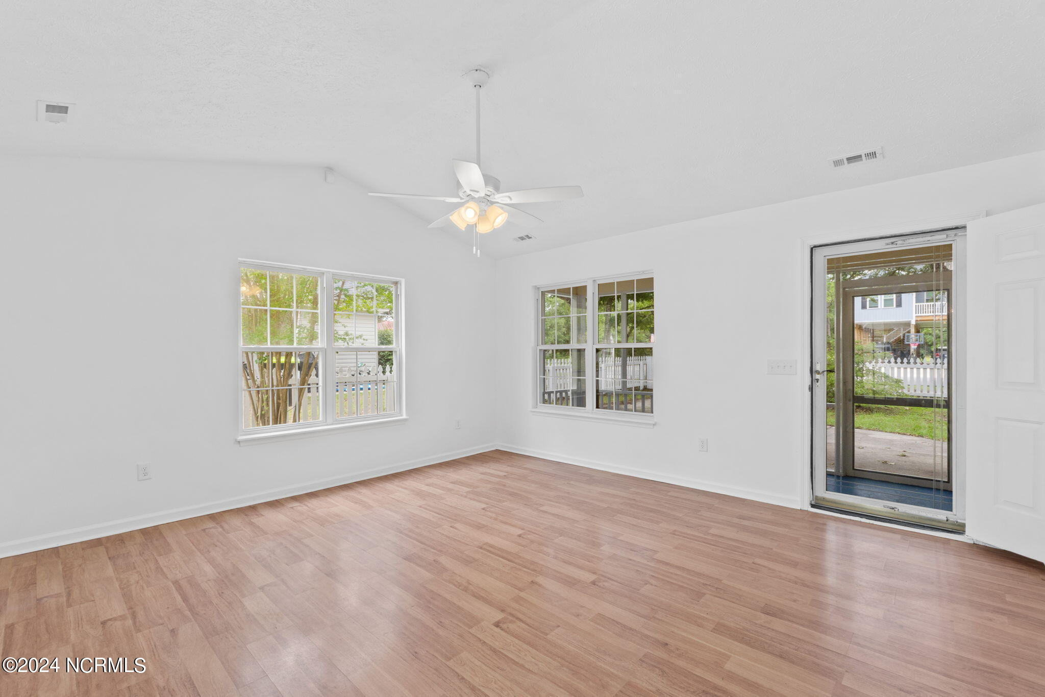 128 NE 14th Street